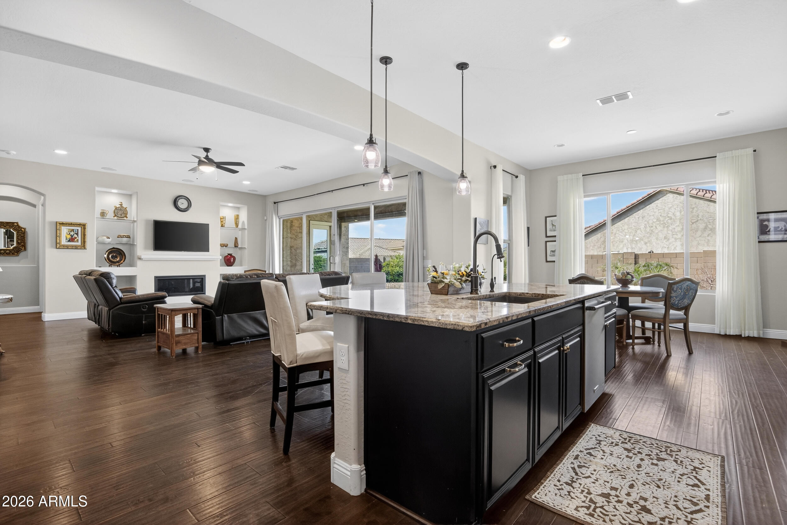 4212 N TURNBERRY Court