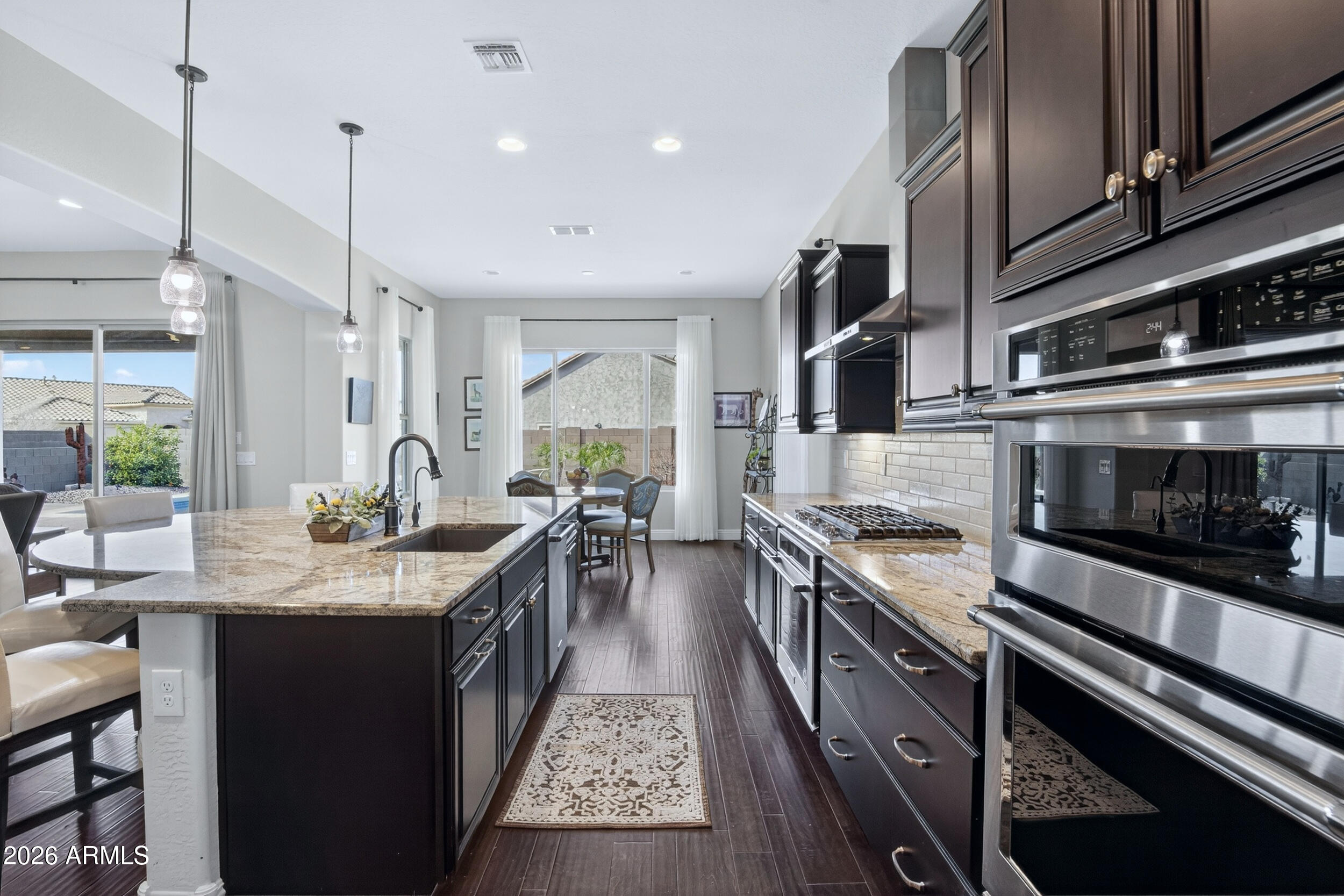 4212 N TURNBERRY Court