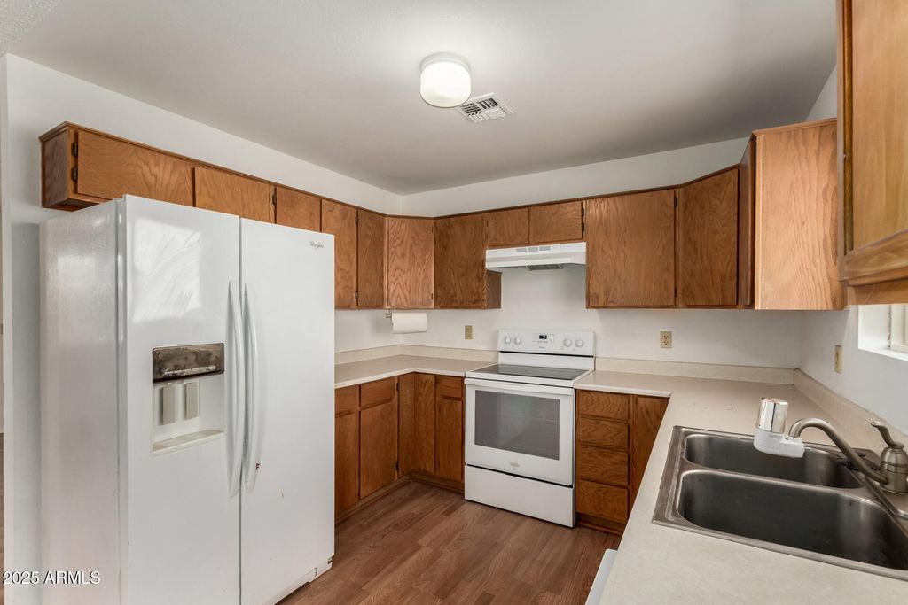 Photo of 301 S Elmont Drive, Apache Junction, AZ 85120 (MLS # 6944768)