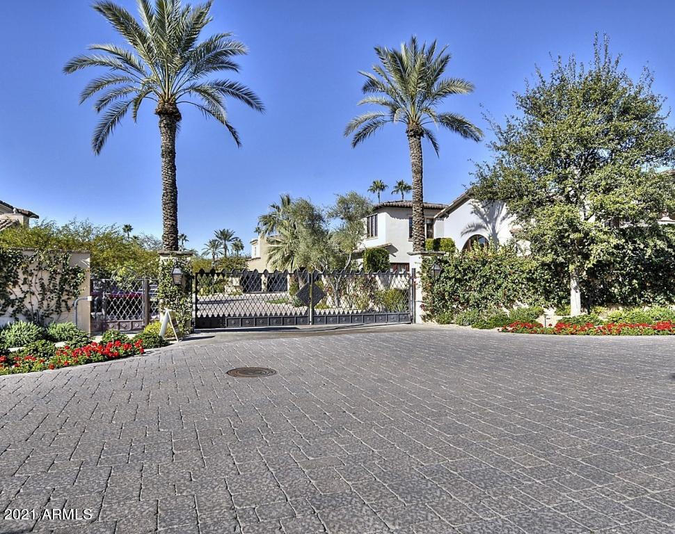 Montelucia Luxury Villas - Residential