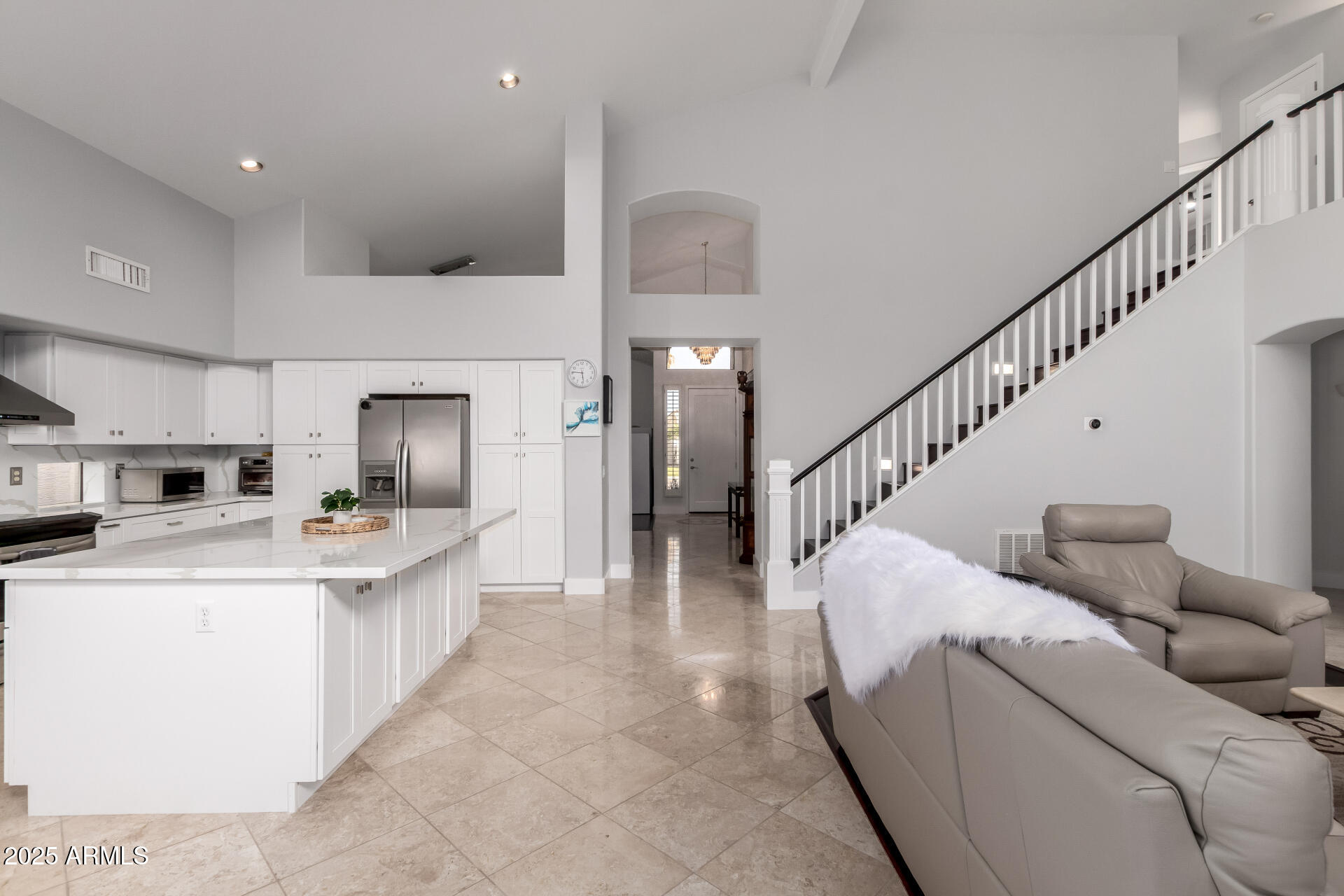 714 W DESERT BROOM Drive