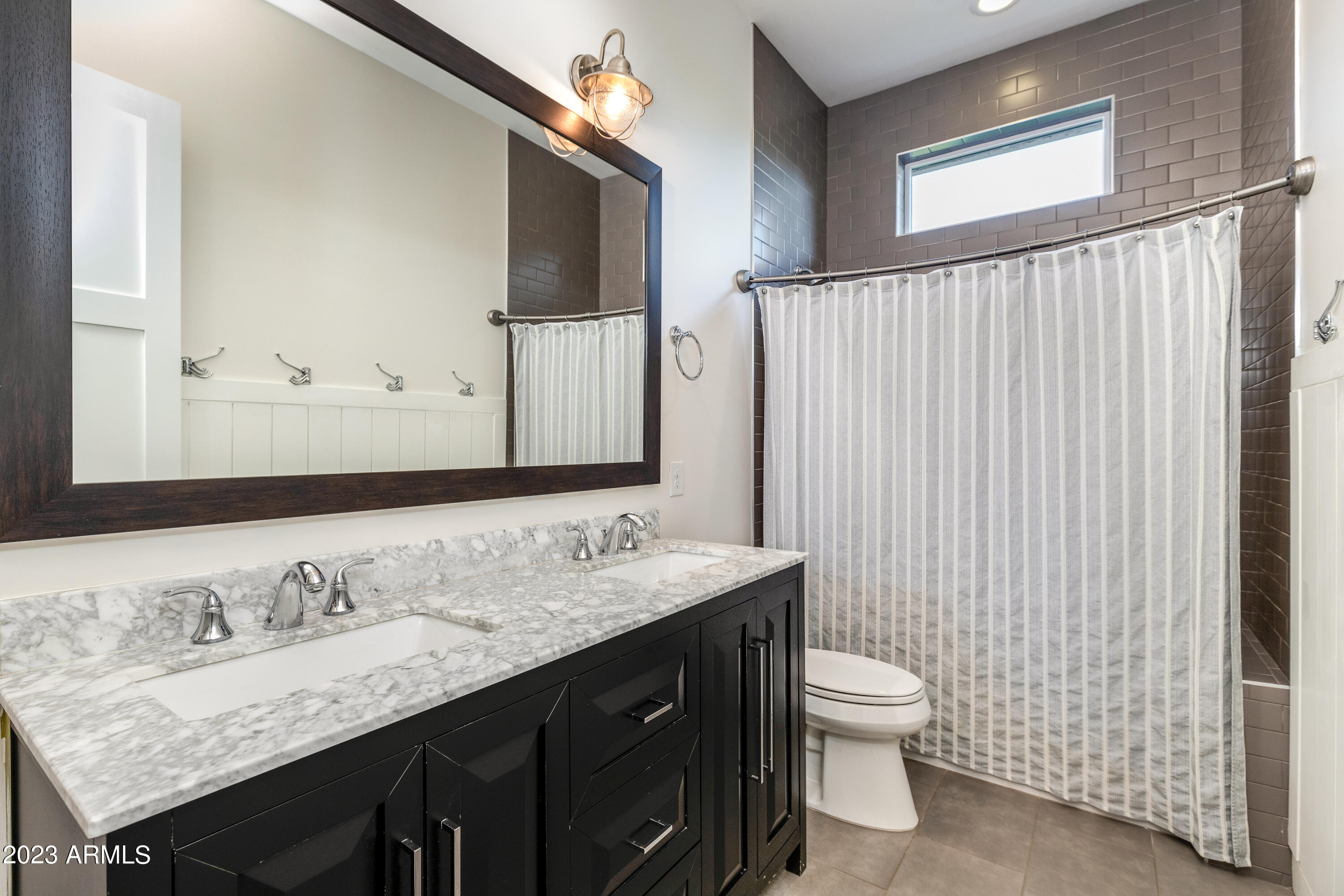 LAFAYETTE ESTATES-EAST MLD - Residential