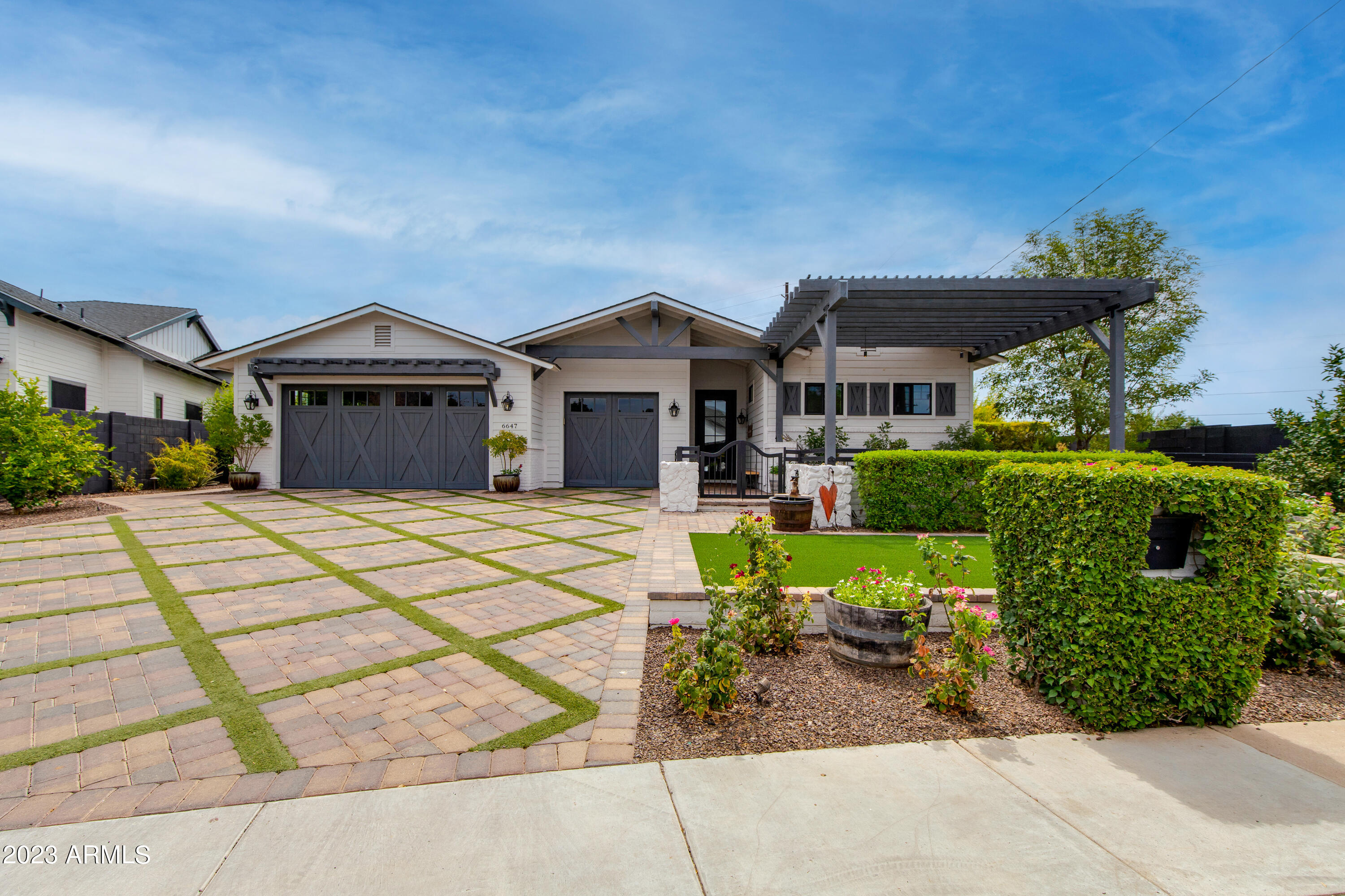 LAFAYETTE ESTATES-EAST MLD - Residential