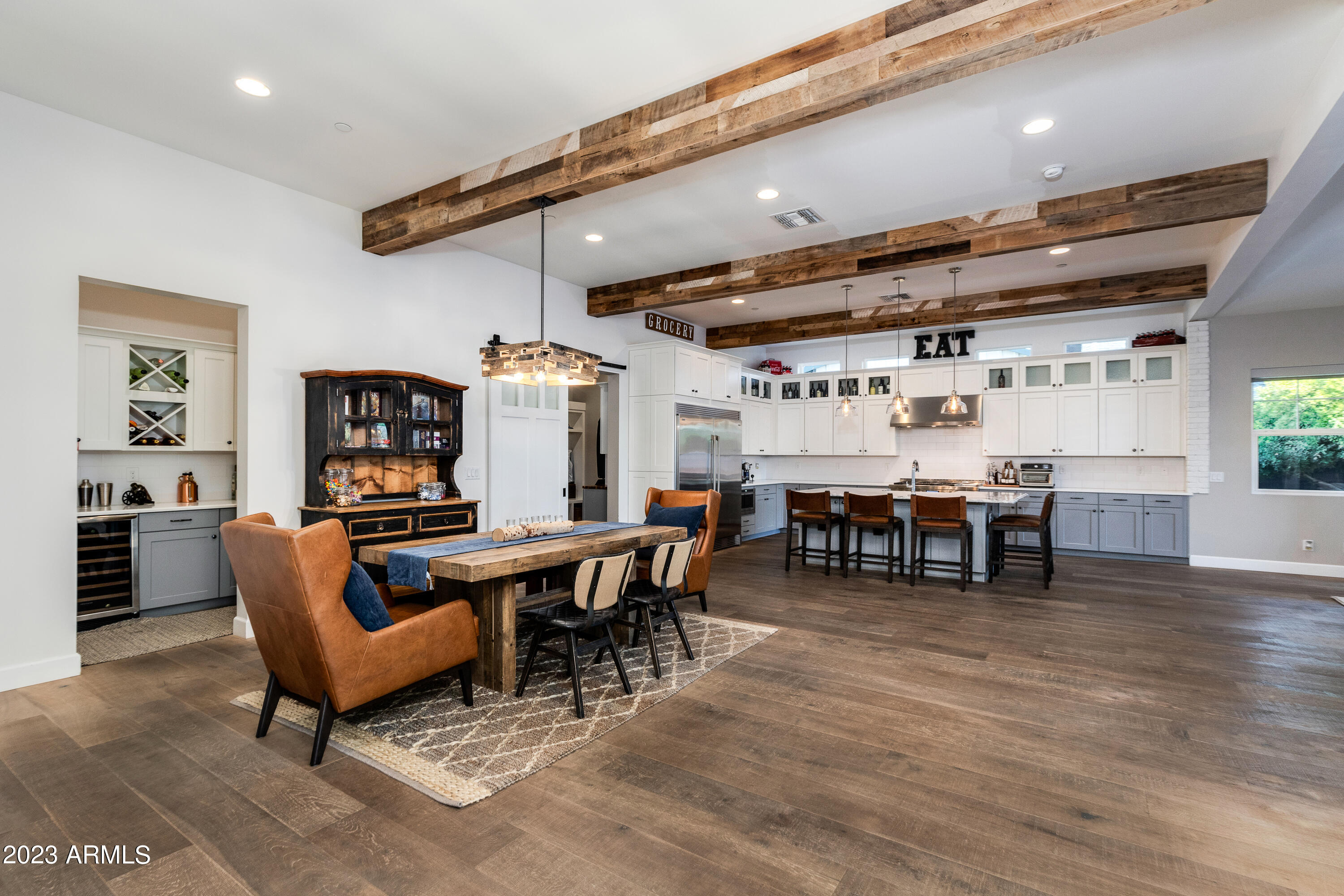LAFAYETTE ESTATES-EAST MLD - Residential