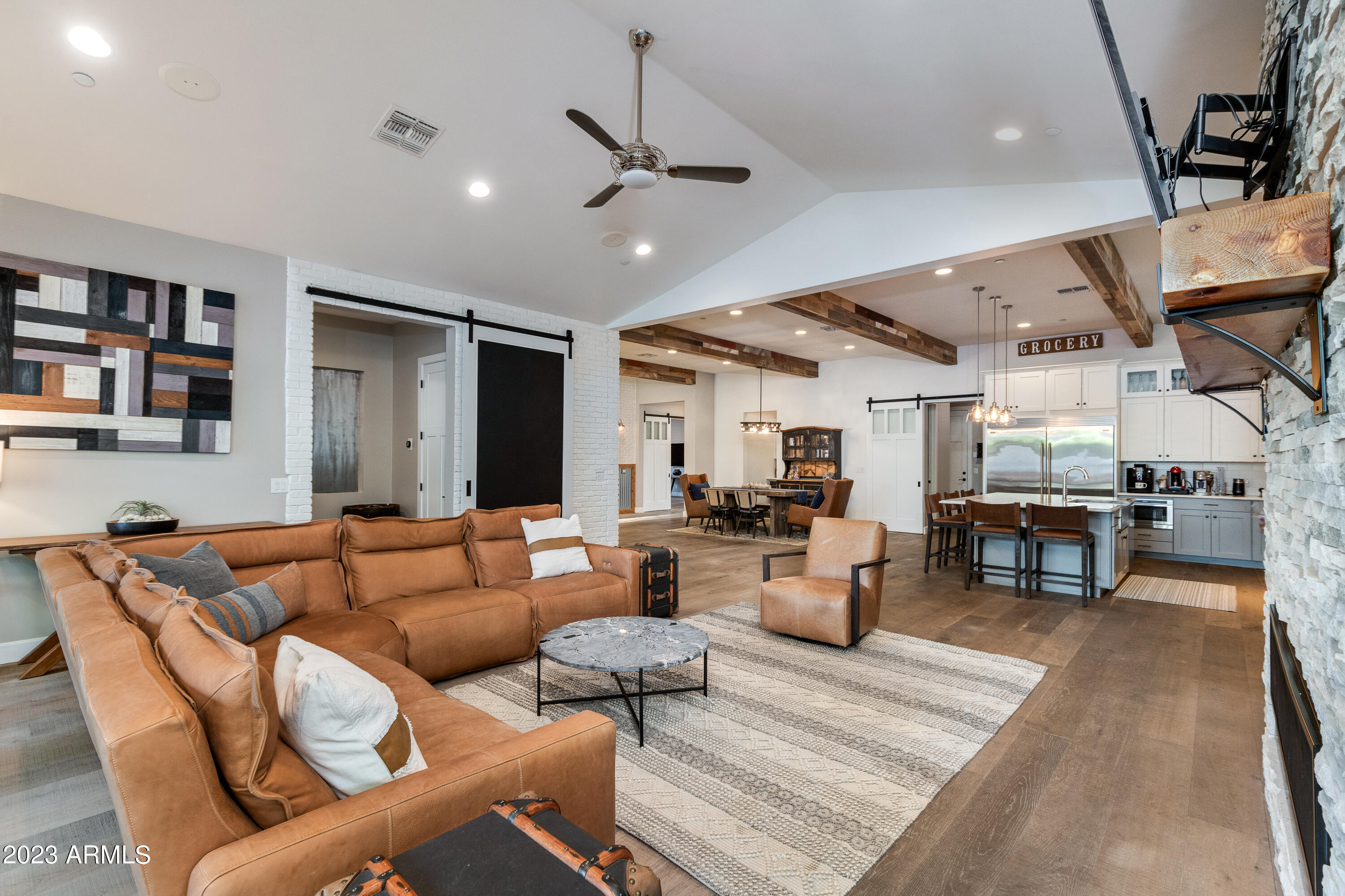 LAFAYETTE ESTATES-EAST MLD - Residential
