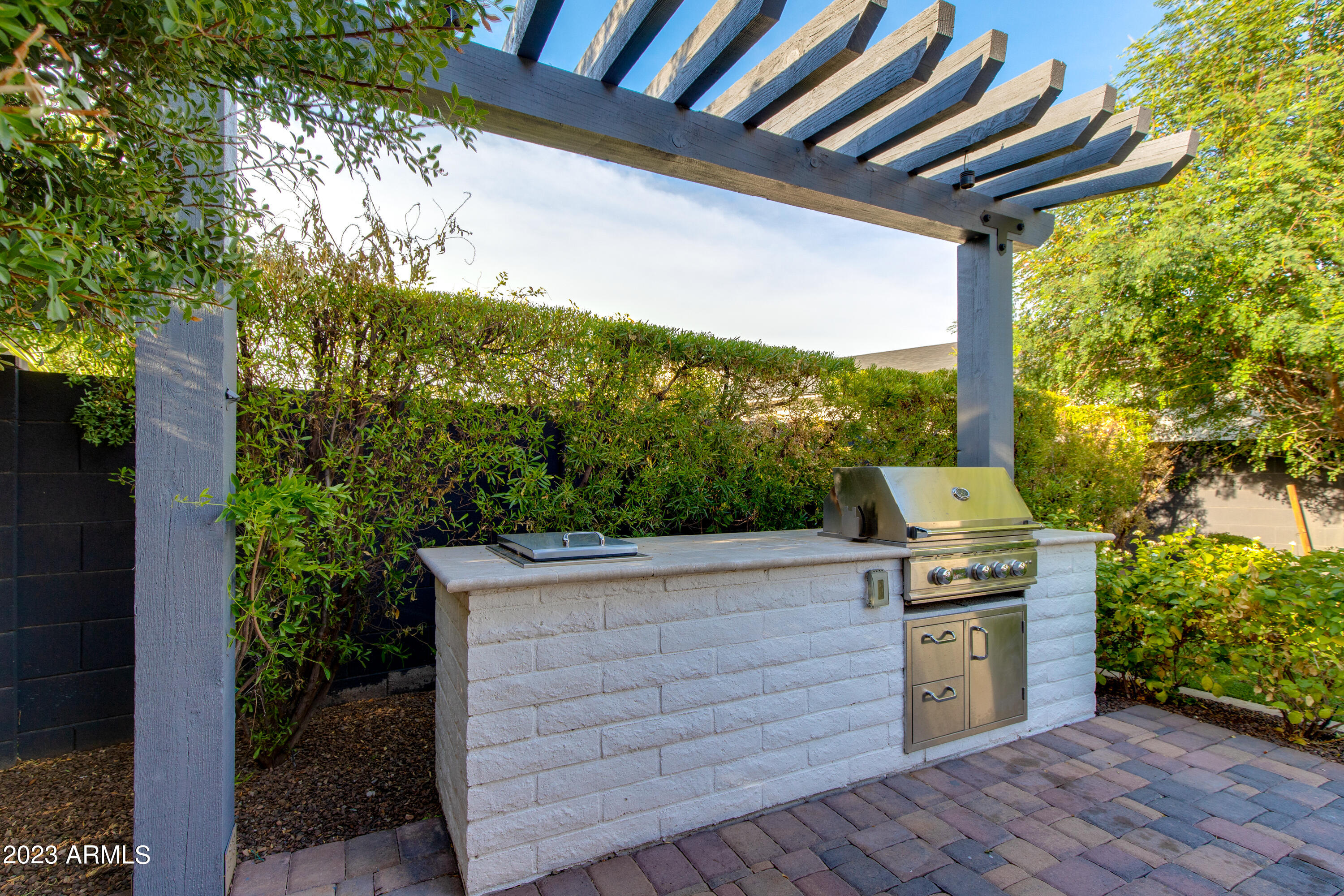 LAFAYETTE ESTATES-EAST MLD - Residential