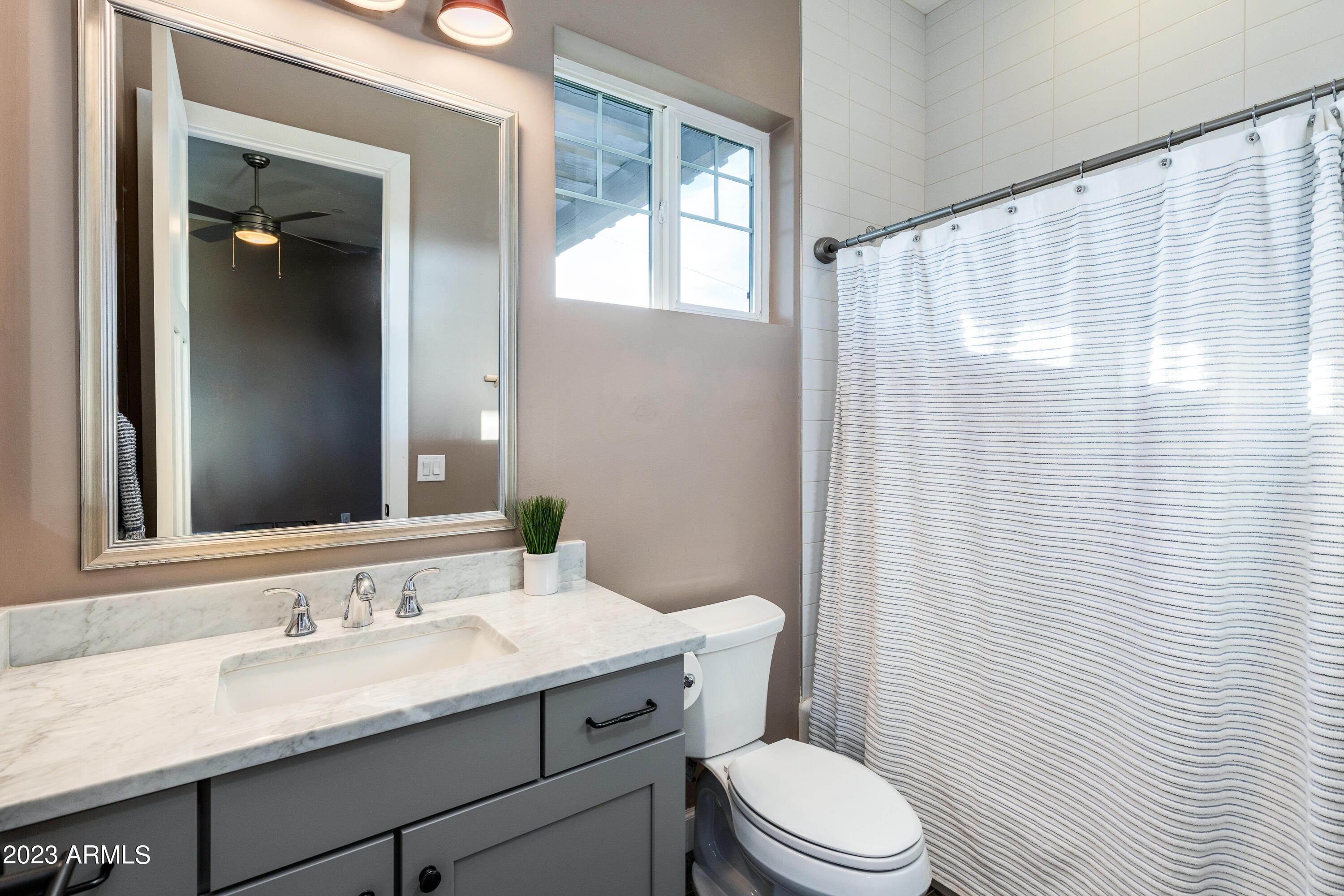 LAFAYETTE ESTATES-EAST MLD - Residential