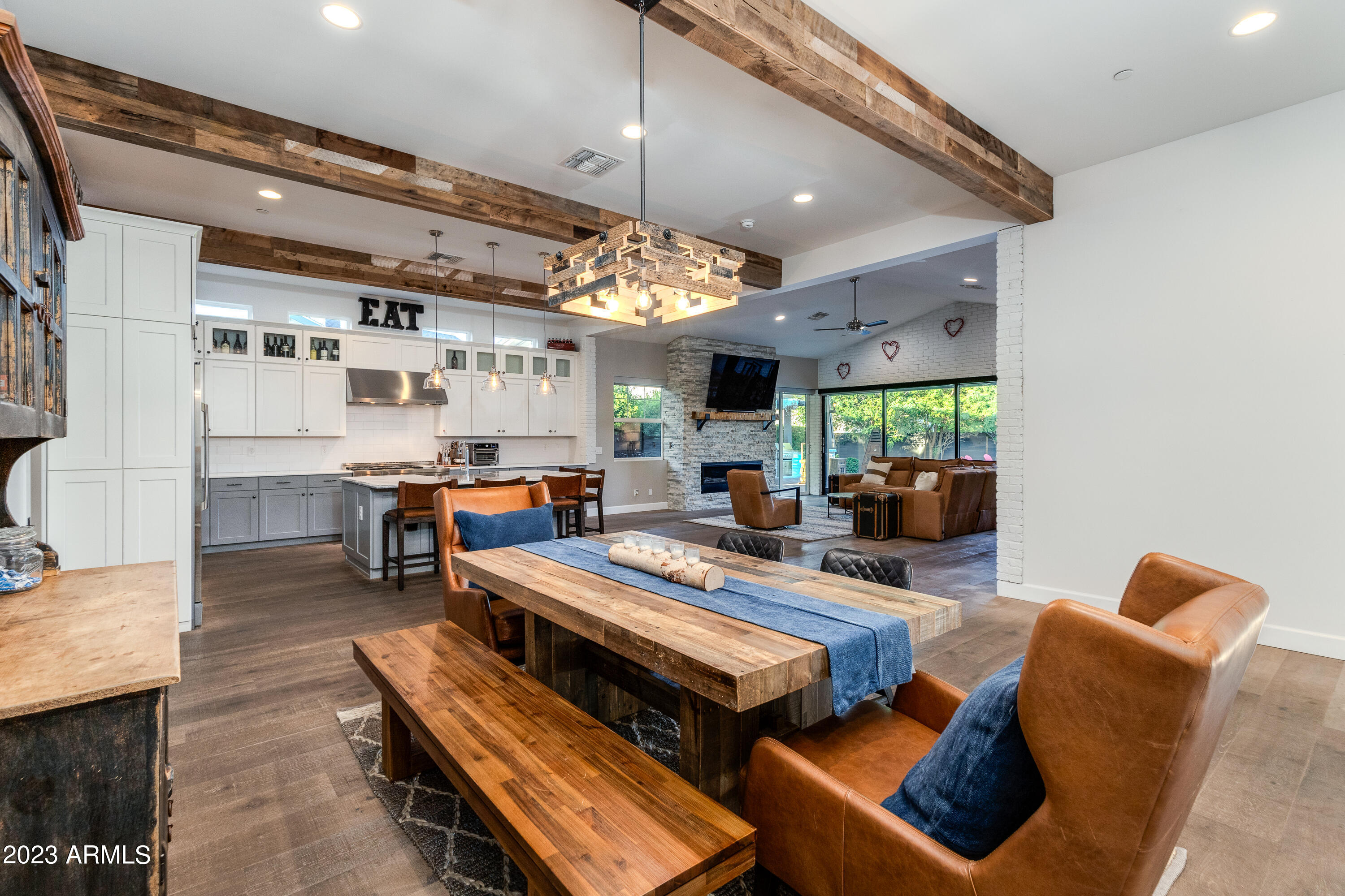 LAFAYETTE ESTATES-EAST MLD - Residential