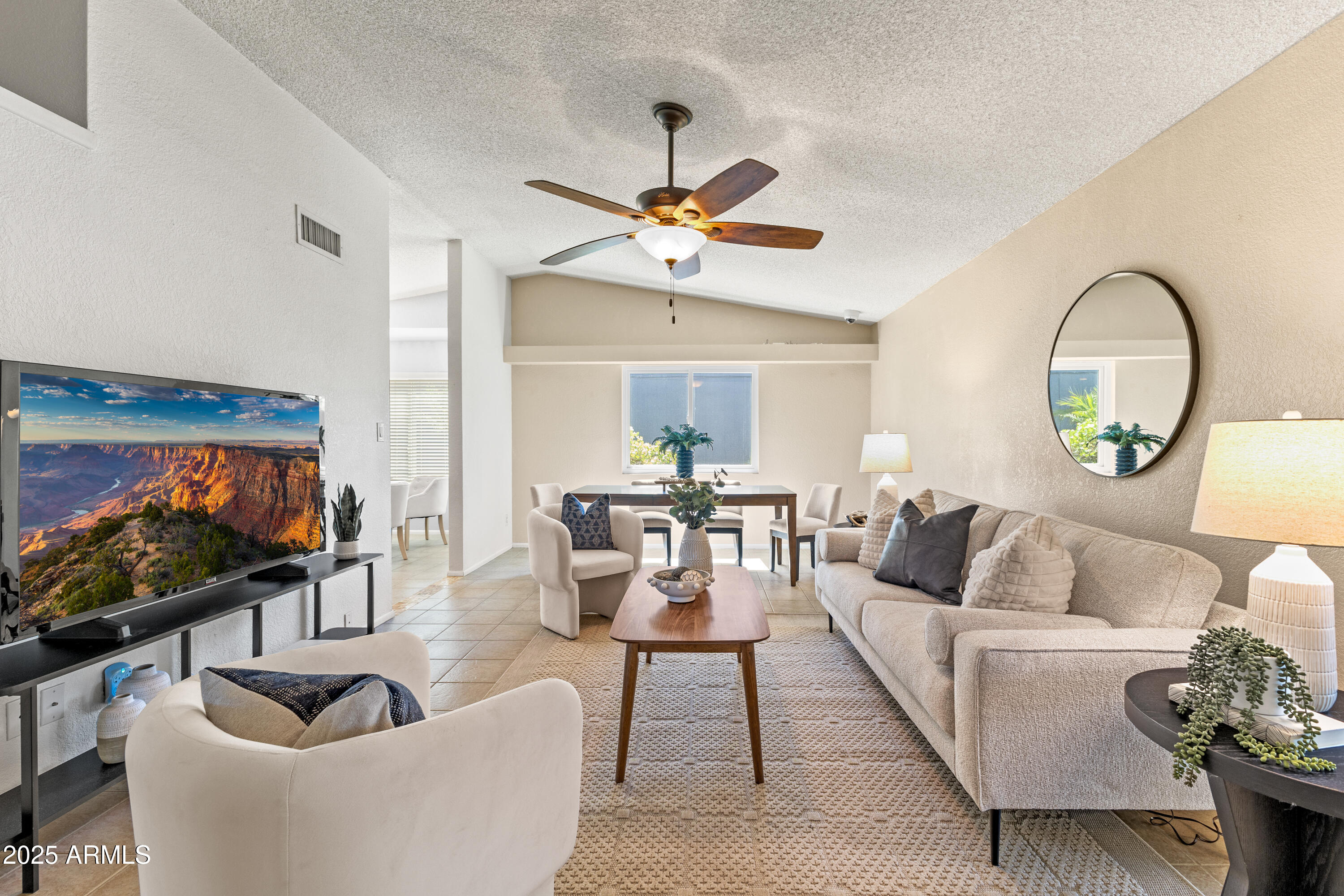 6819 E GRANDVIEW Drive