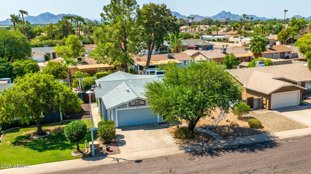 Photo of 6819 E Grandview Drive, Scottsdale, AZ 85254 (MLS # 6952300)