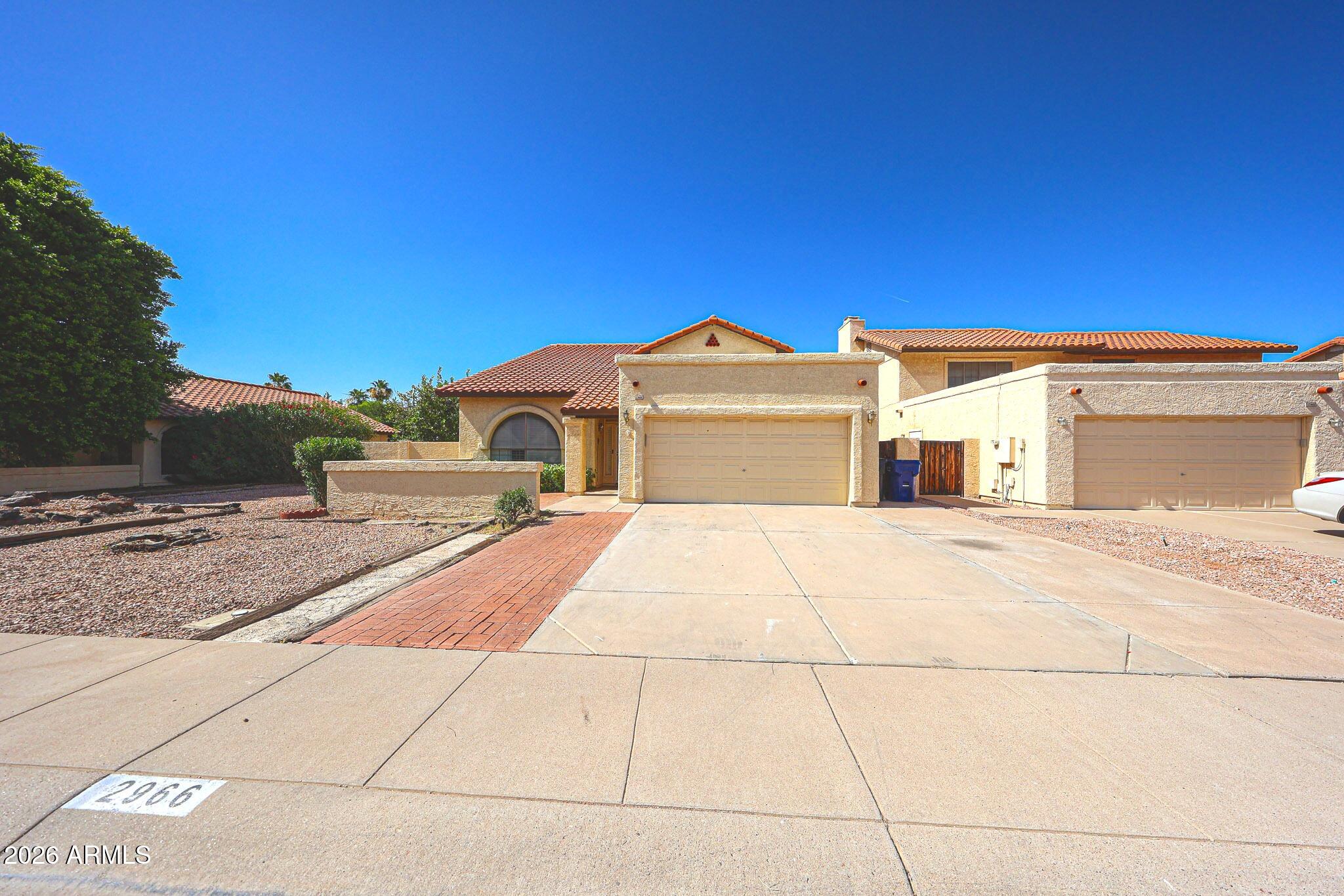 2966 W COMSTOCK Drive