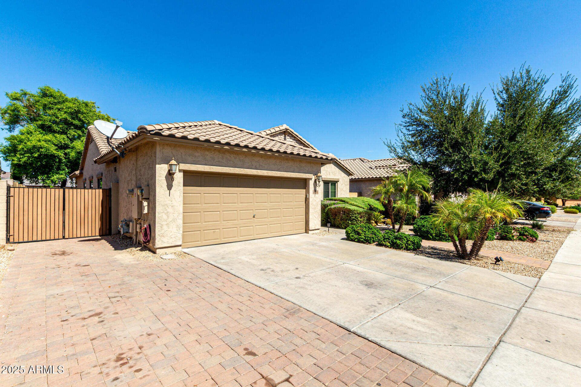 17952 W LAWRENCE Lane