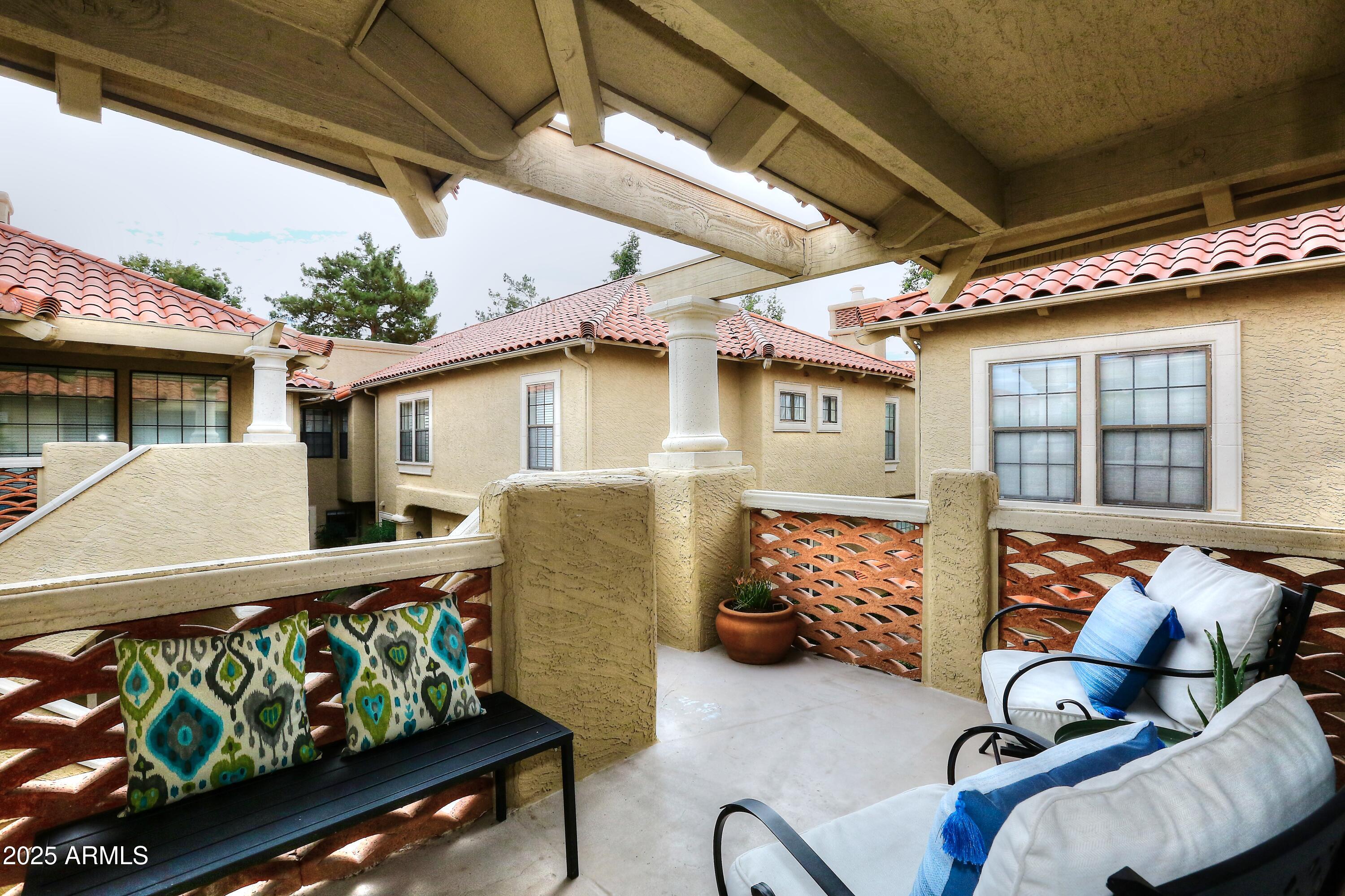 8300 E VIA DE VENTURA -- 2024