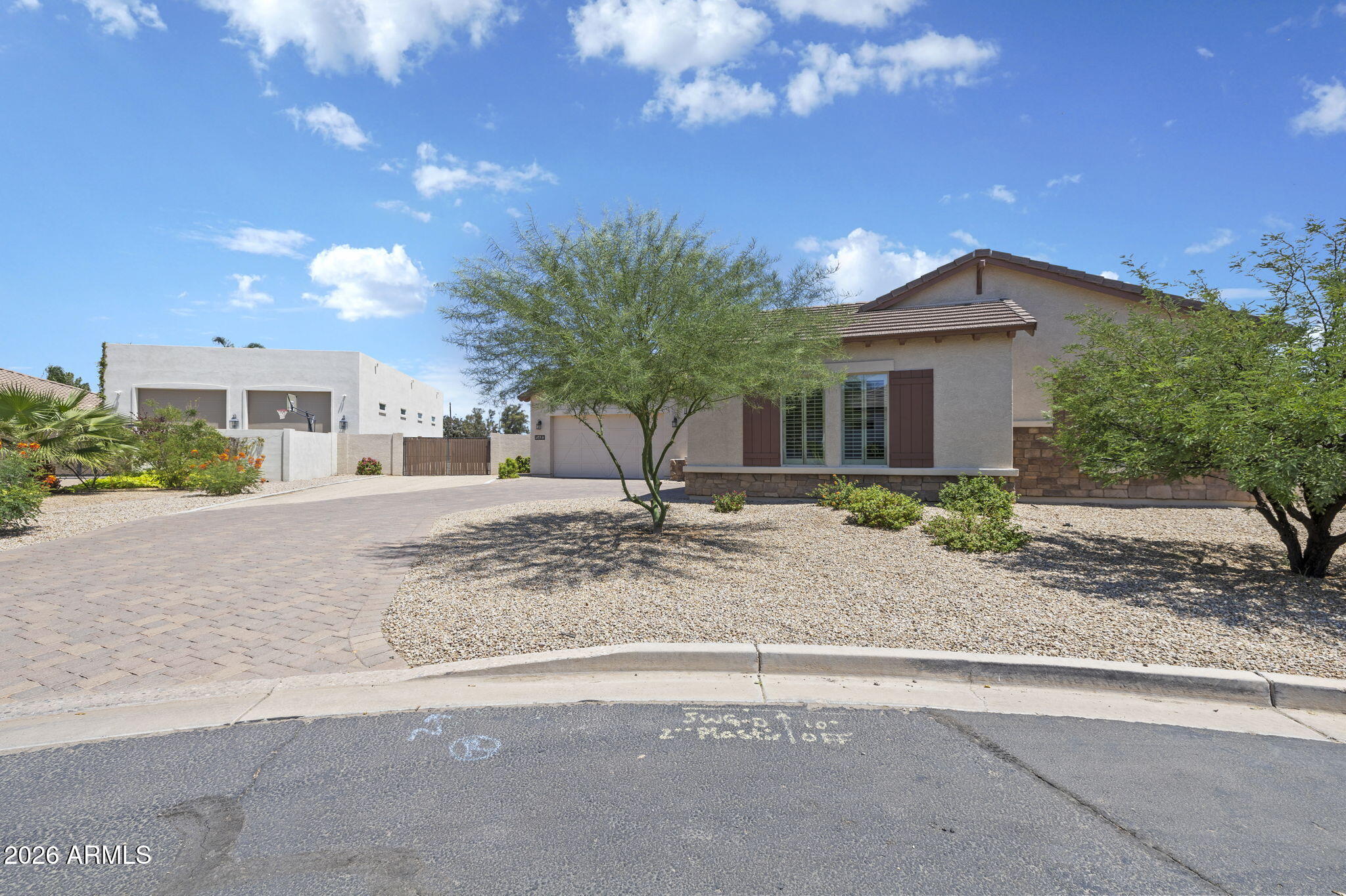 5481 S CROSSCREEK Drive