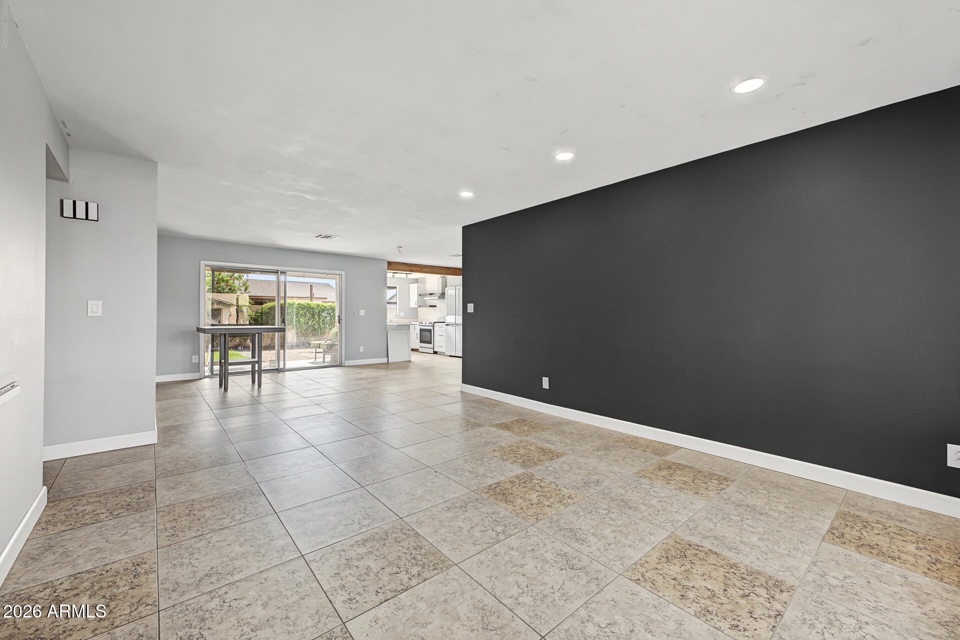 4801 W ROSEWOOD Drive