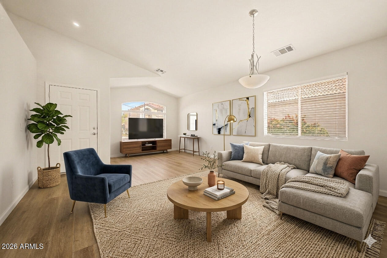 12005 W HOLLY Street