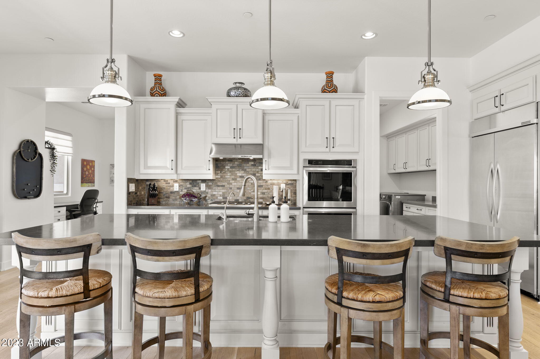 27000 N ALMA SCHOOL Parkway 2006