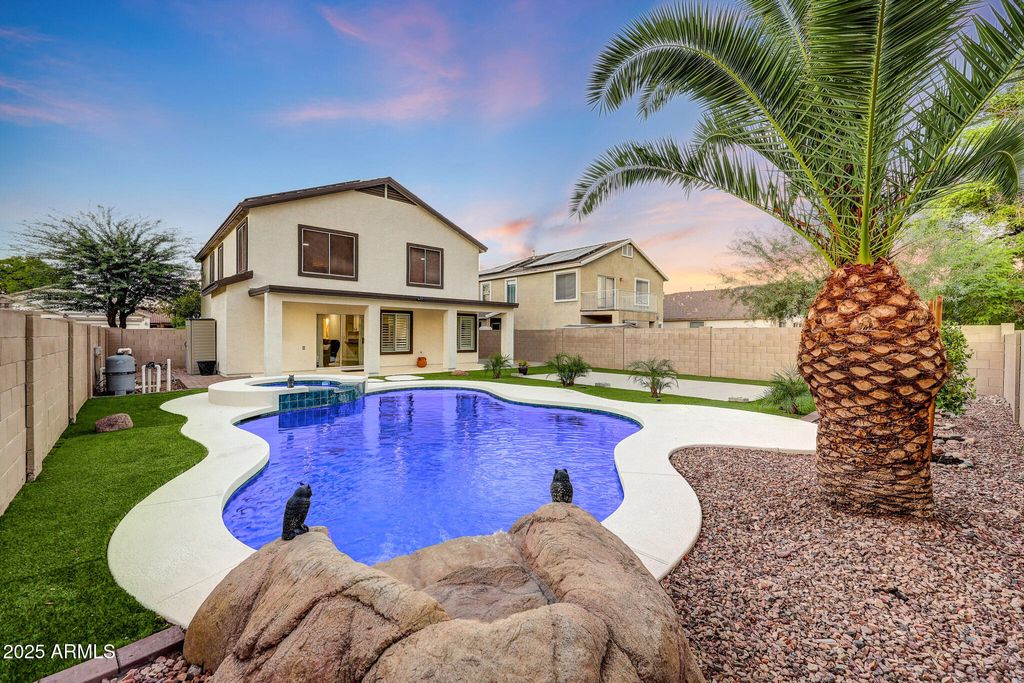 Photo of 13621 W San Juan Avenue, Litchfield Park, AZ 85340 (MLS # 6928565)