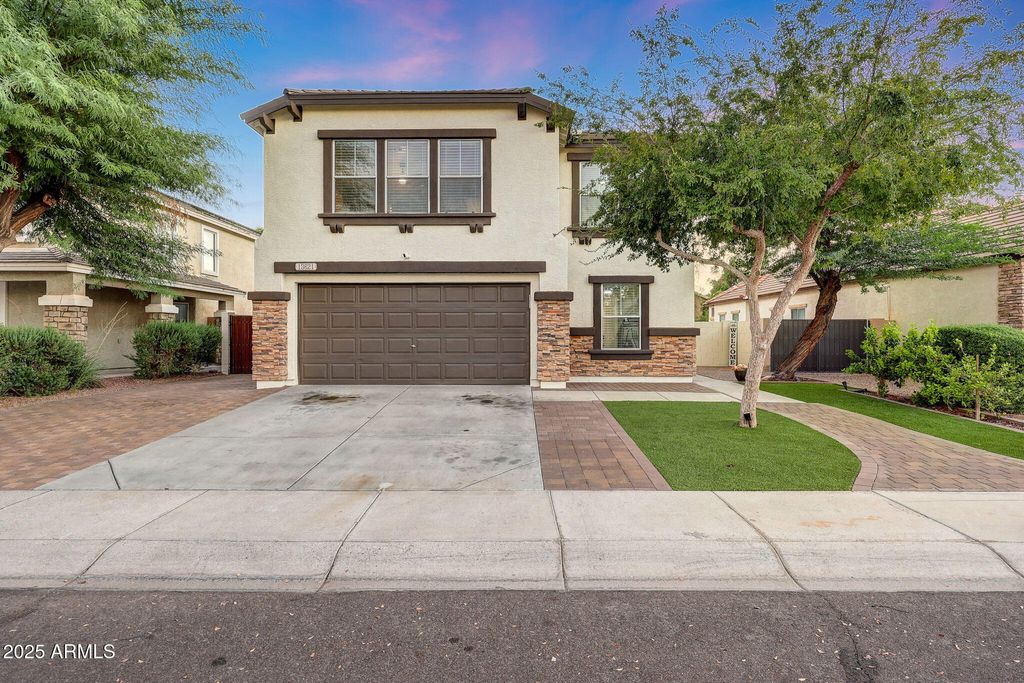 Photo of 13621 W San Juan Avenue, Litchfield Park, AZ 85340 (MLS # 6928565)