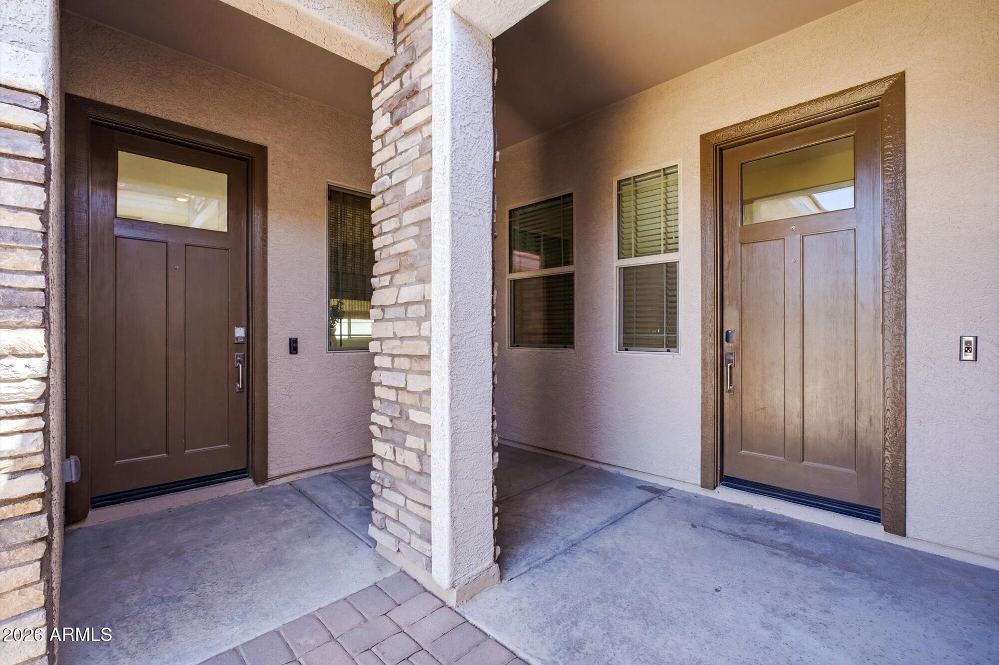 2525 E PLEASANT Lane