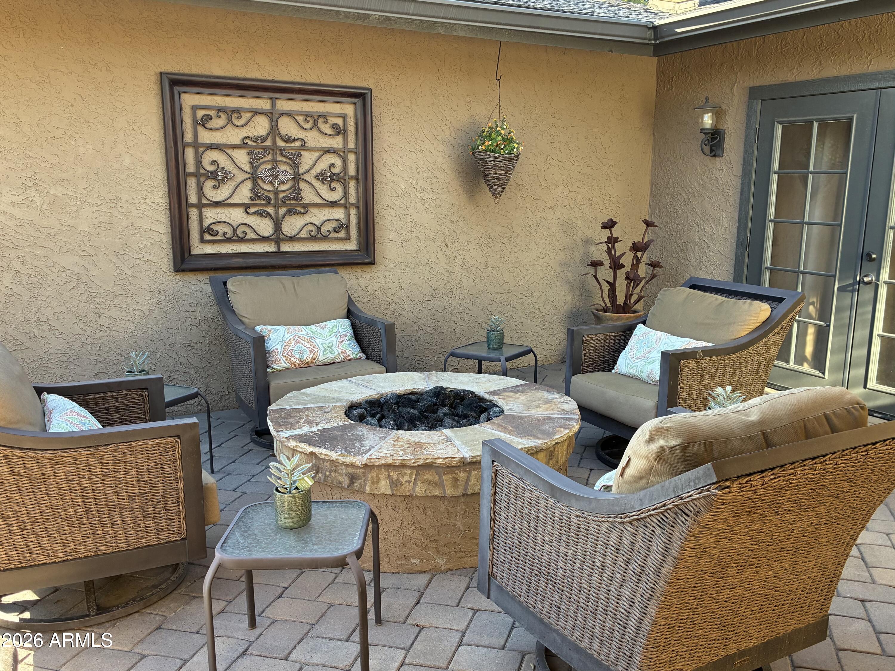 8642 E Clydesdale Trail