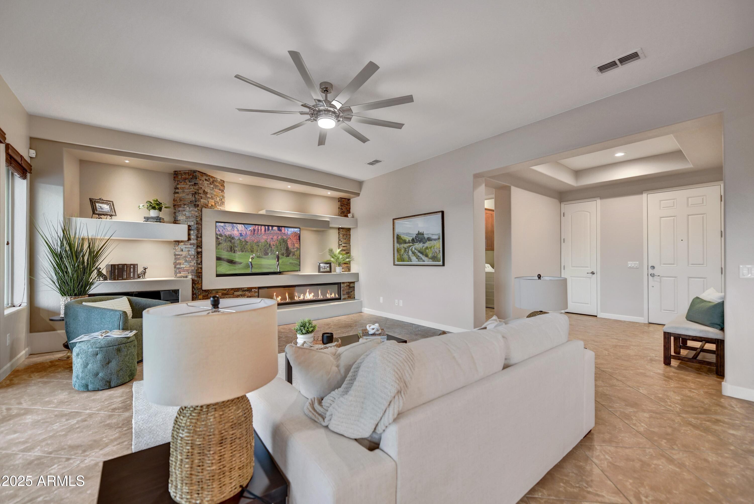 5626 E SLEEPY RANCH Road