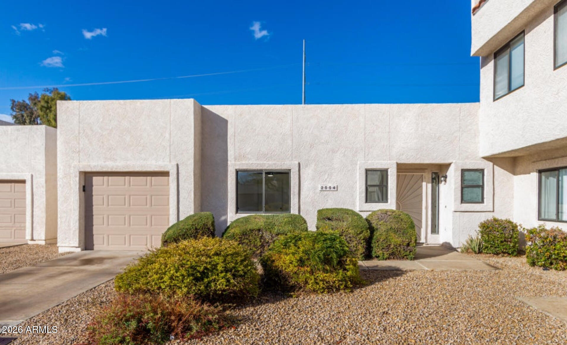 2554 W kathleen Road