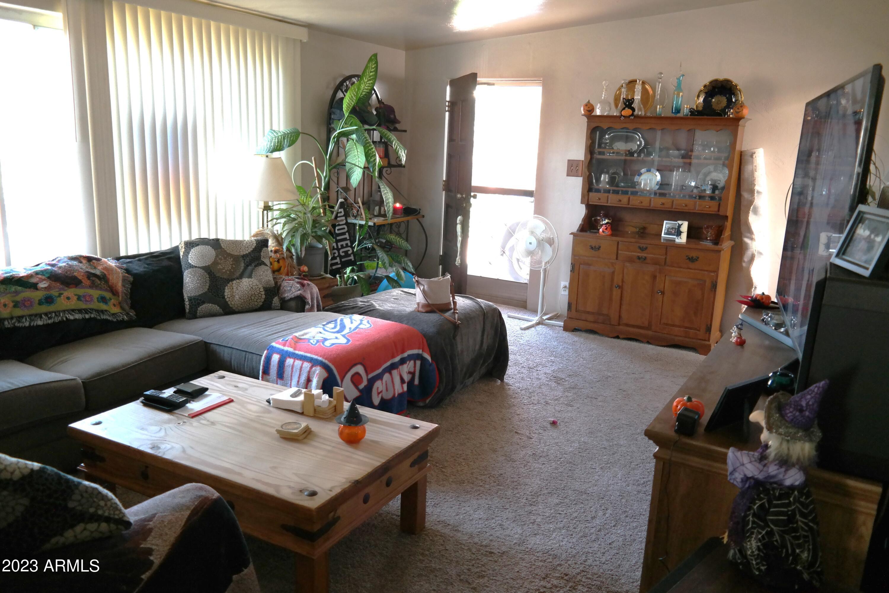 Phoenix, Arizona 85018, United States, 2 Bedrooms Bedrooms, ,1 BathroomBathrooms,Residential,Pending,69249