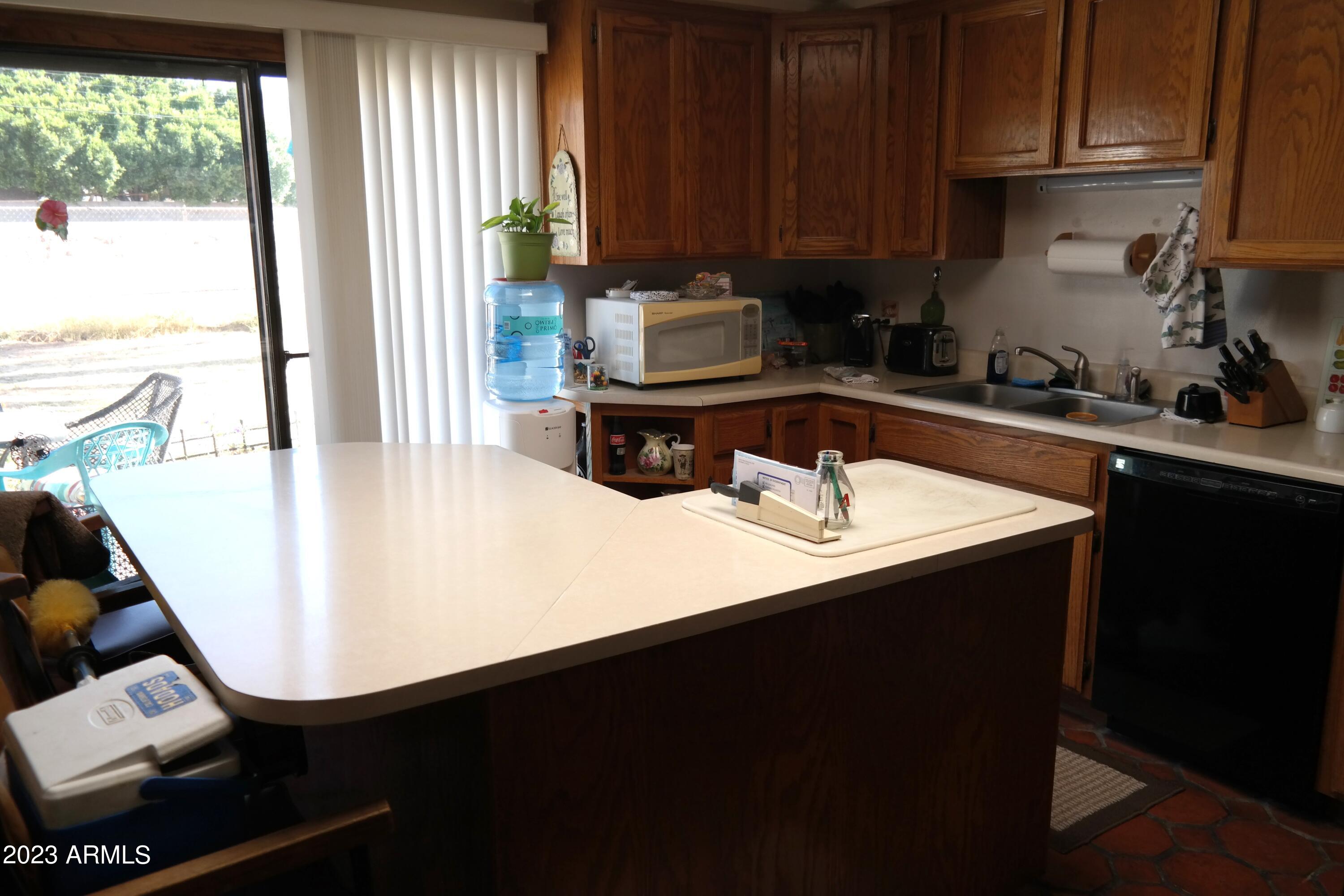 Phoenix, Arizona 85018, United States, 2 Bedrooms Bedrooms, ,1 BathroomBathrooms,Residential,Pending,69249