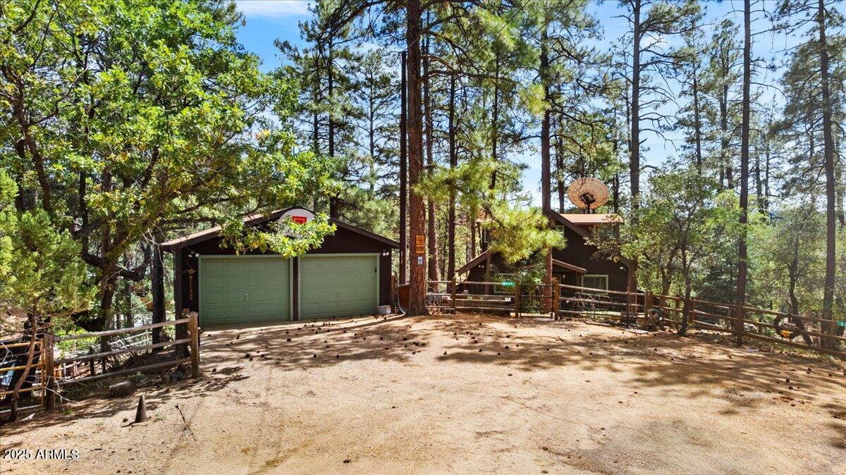 5588 W MOUNTAIN View