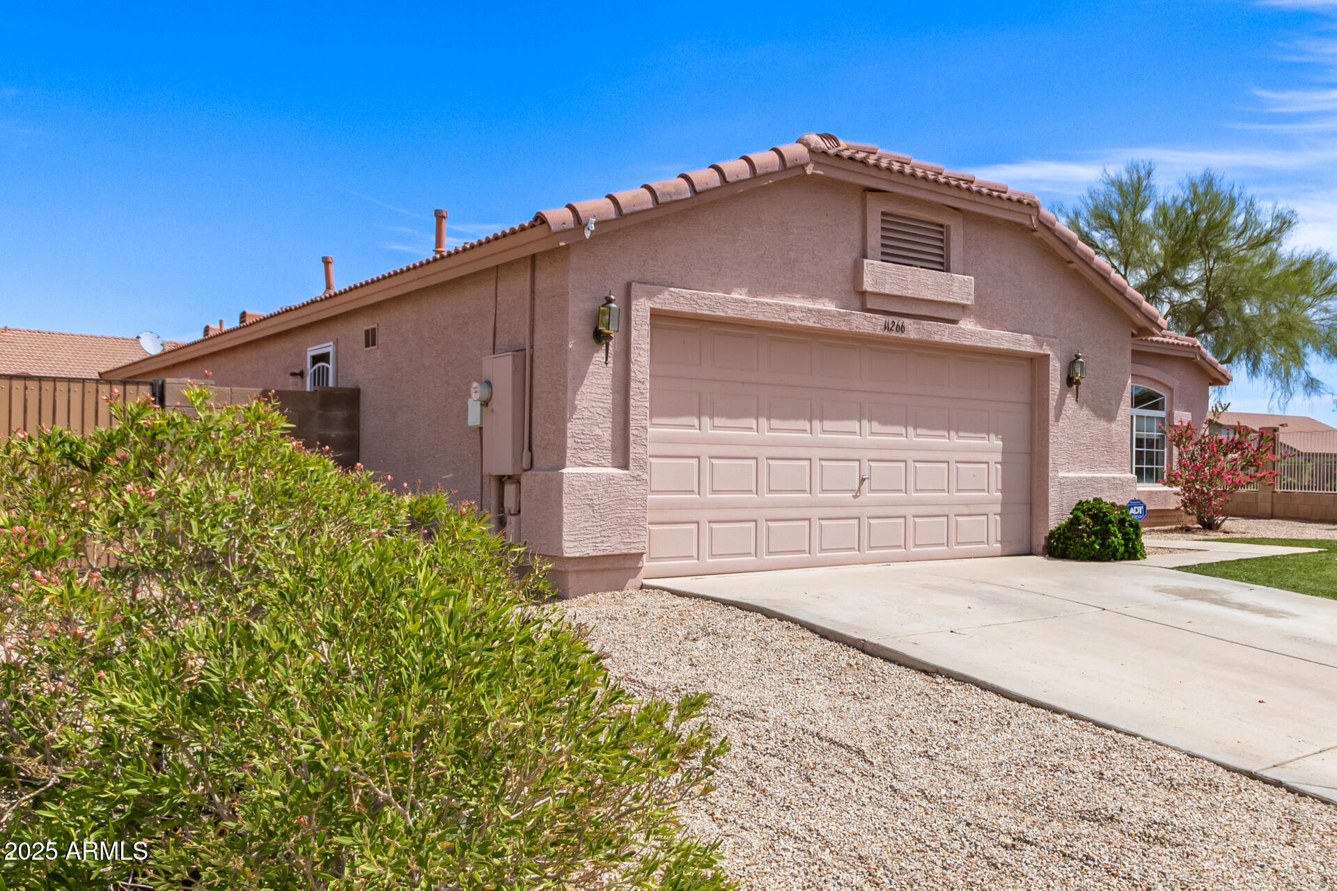 11266 E DARTMOUTH Circle