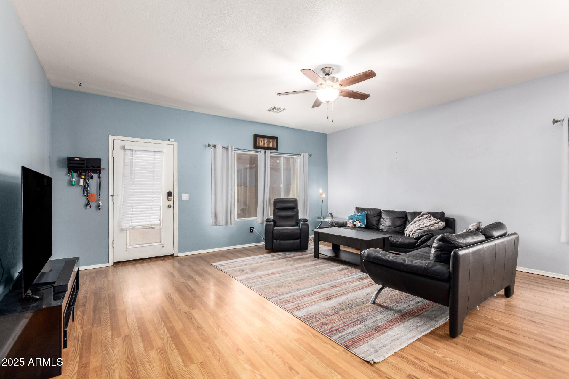 1961 N HARTFORD Street 1178