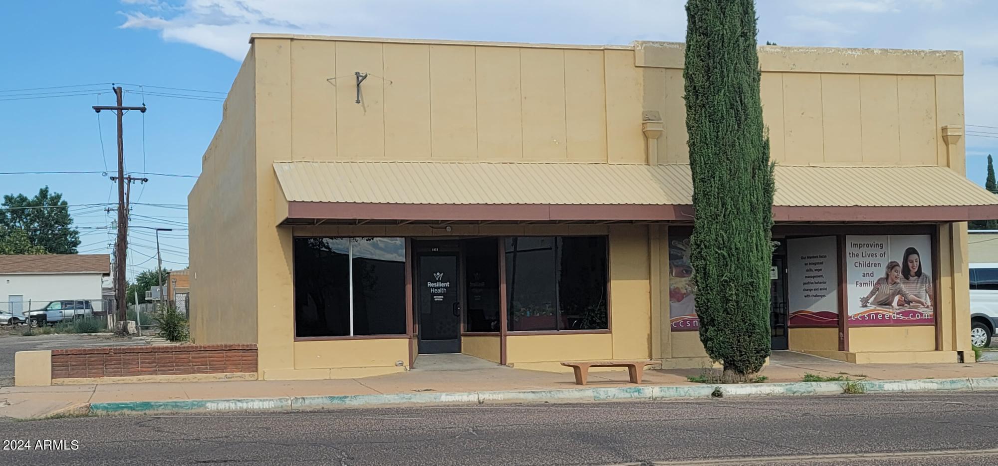 DOUGLAS - Commercial Sale