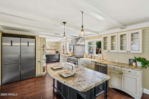 325 E AEPLI Drive Tempe AZ 85282