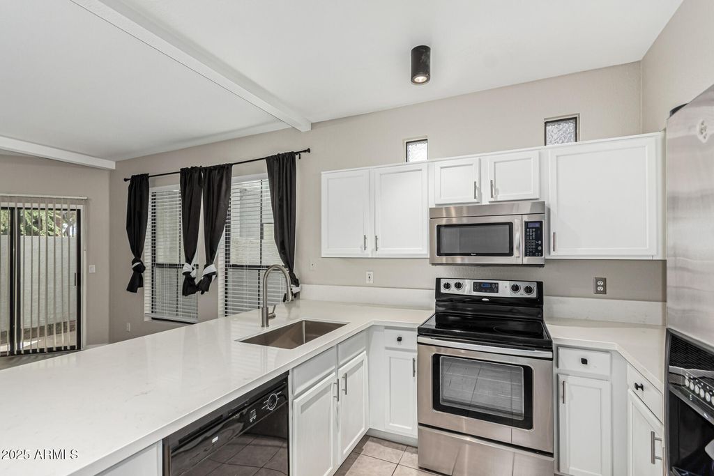 Photo of 280 S Elizabeth Way #33, Chandler, AZ 85225 (MLS # 6928875)