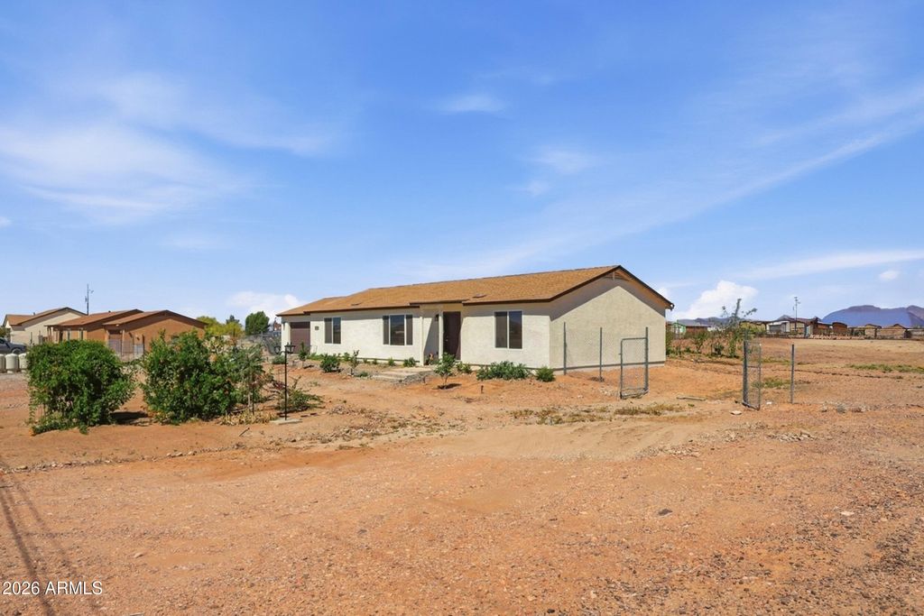 Photo of 37636 W Minnezona Avenue, Tonopah, AZ 85354 (MLS # 7007834)