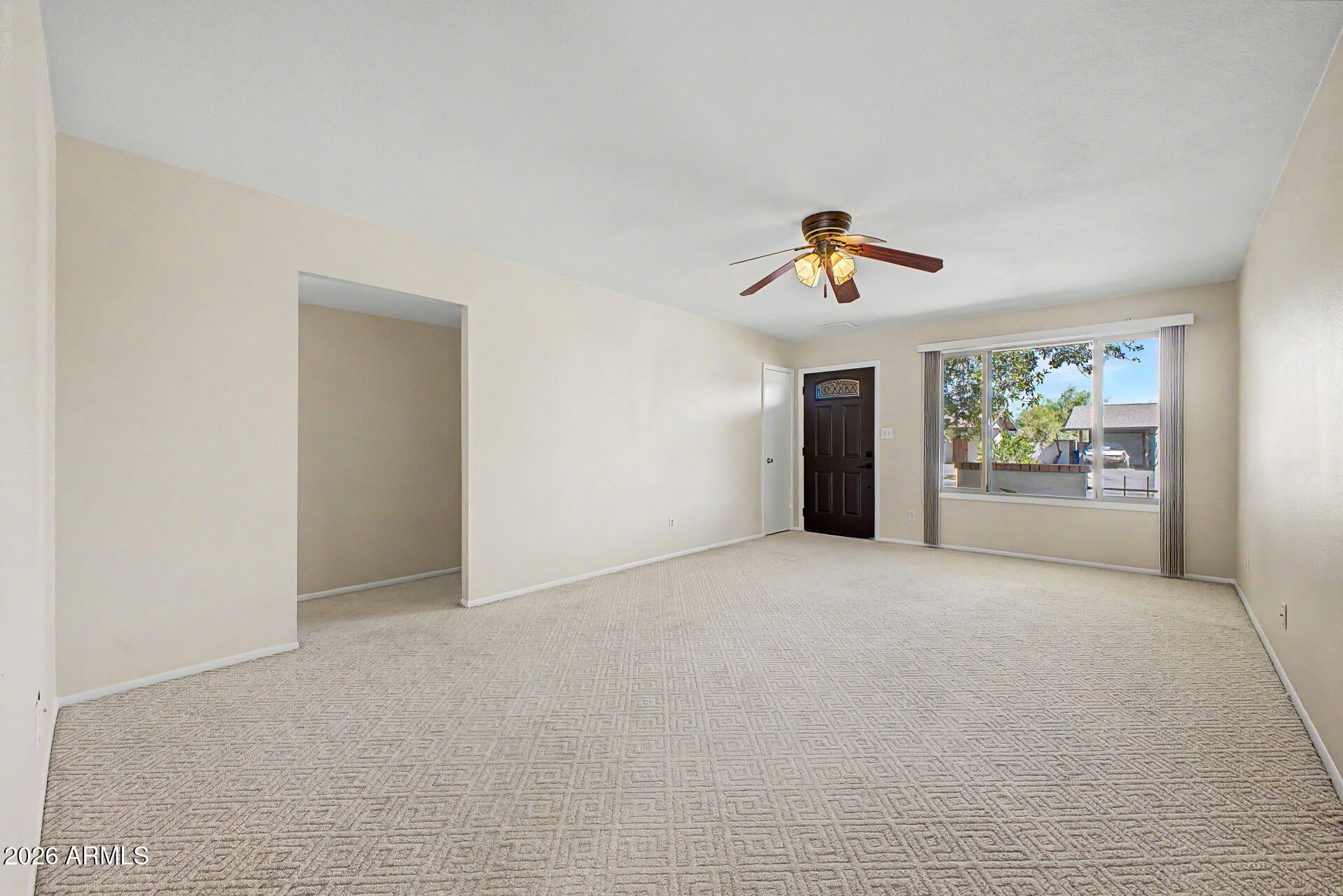 509 W SANTA CRUZ Drive