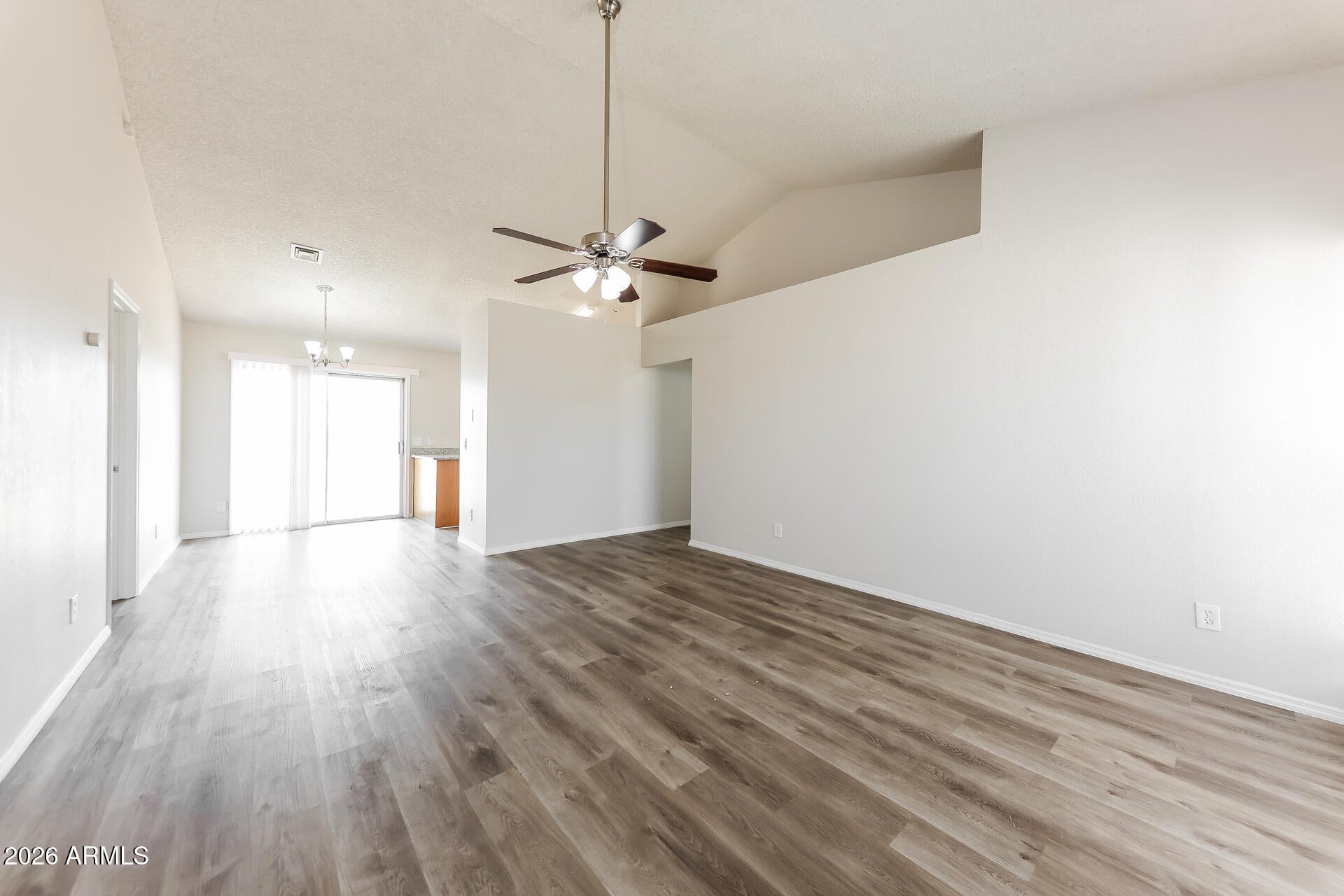8538 W COLUMBINE Drive