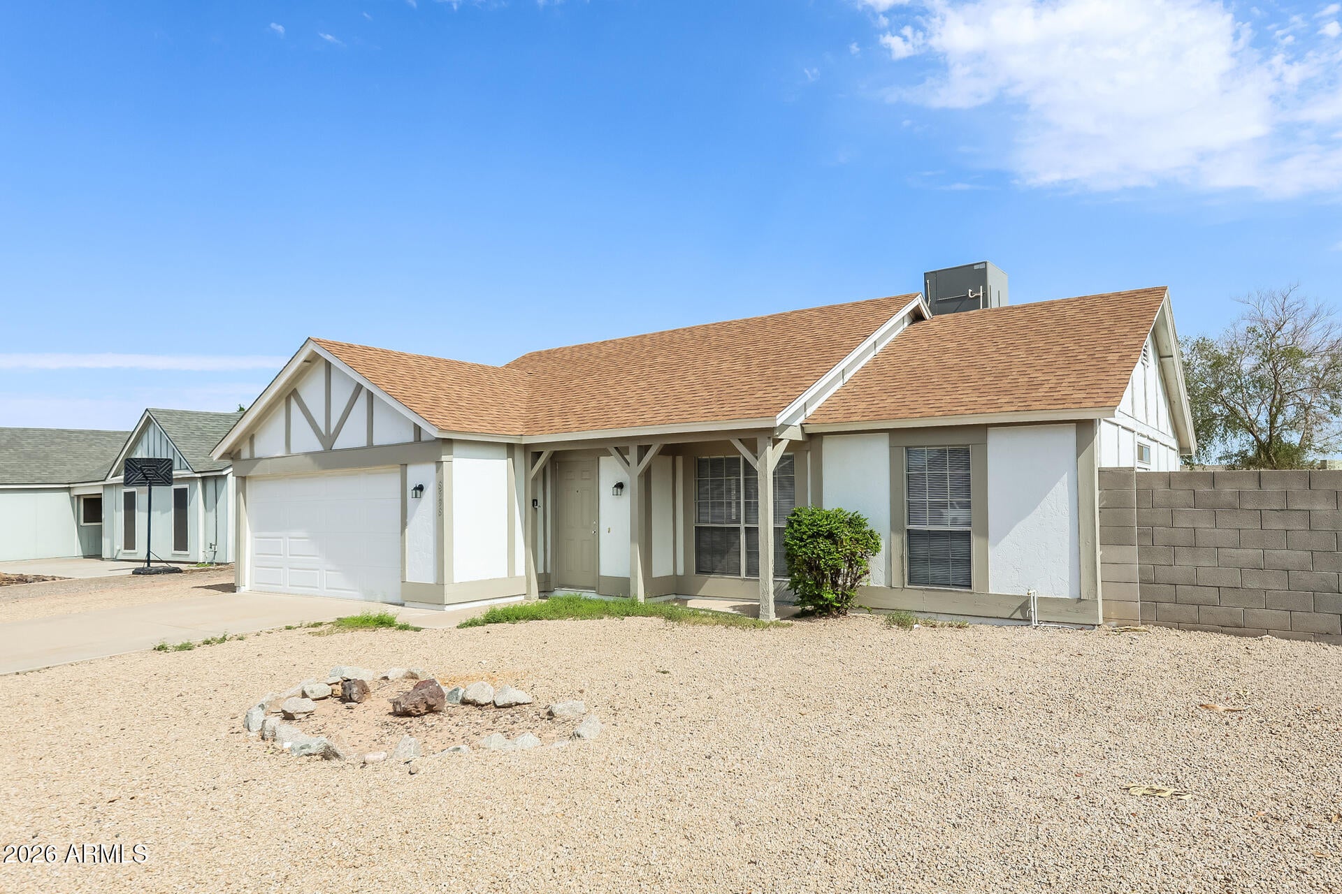 8538 W COLUMBINE Drive