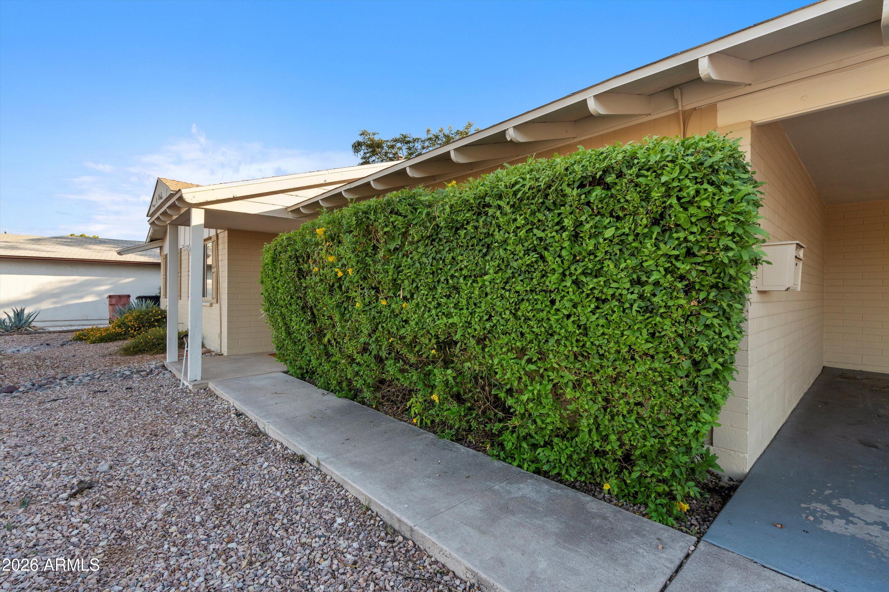 2548 N 68th Place