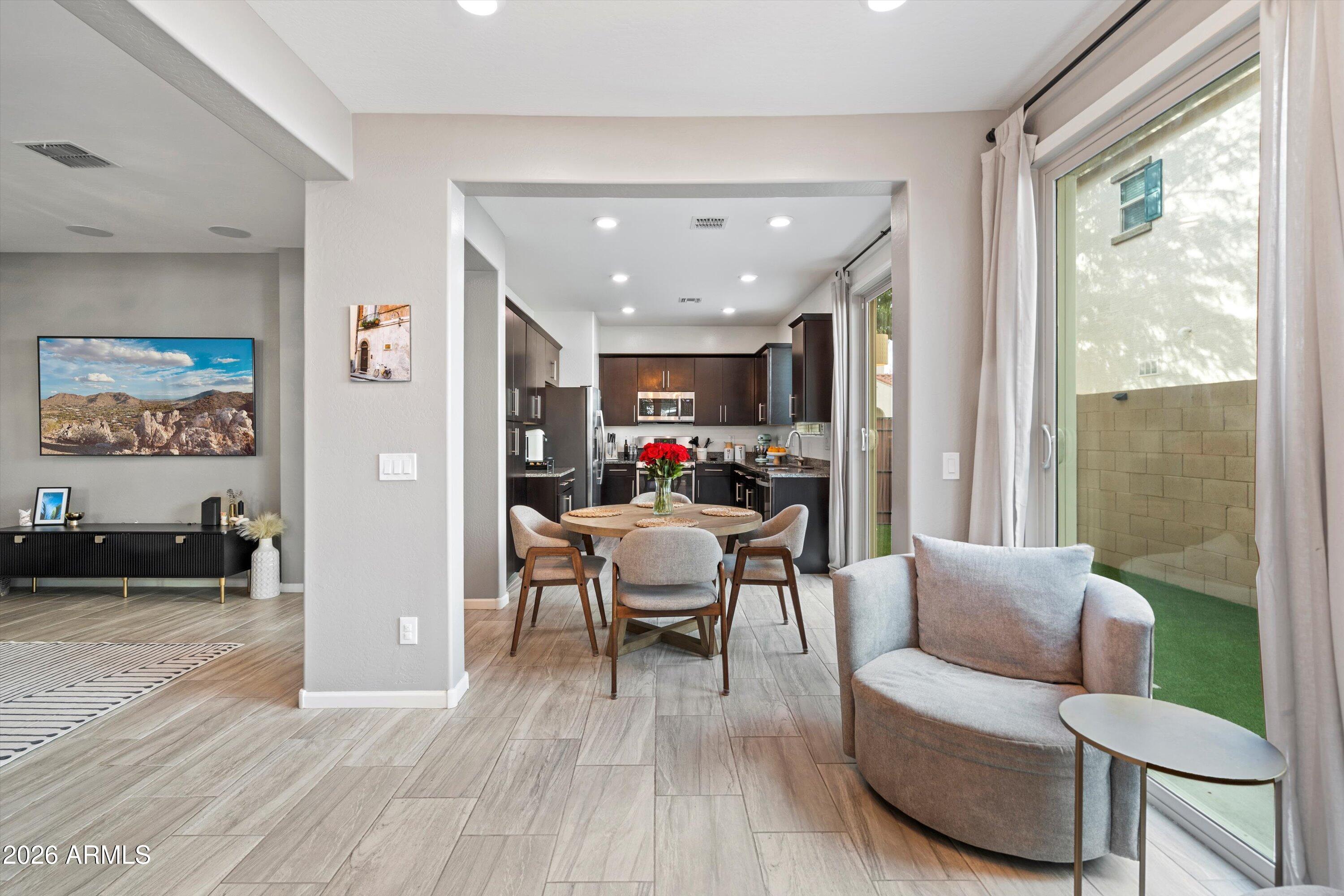 3183 S MAGNOLIA Lane