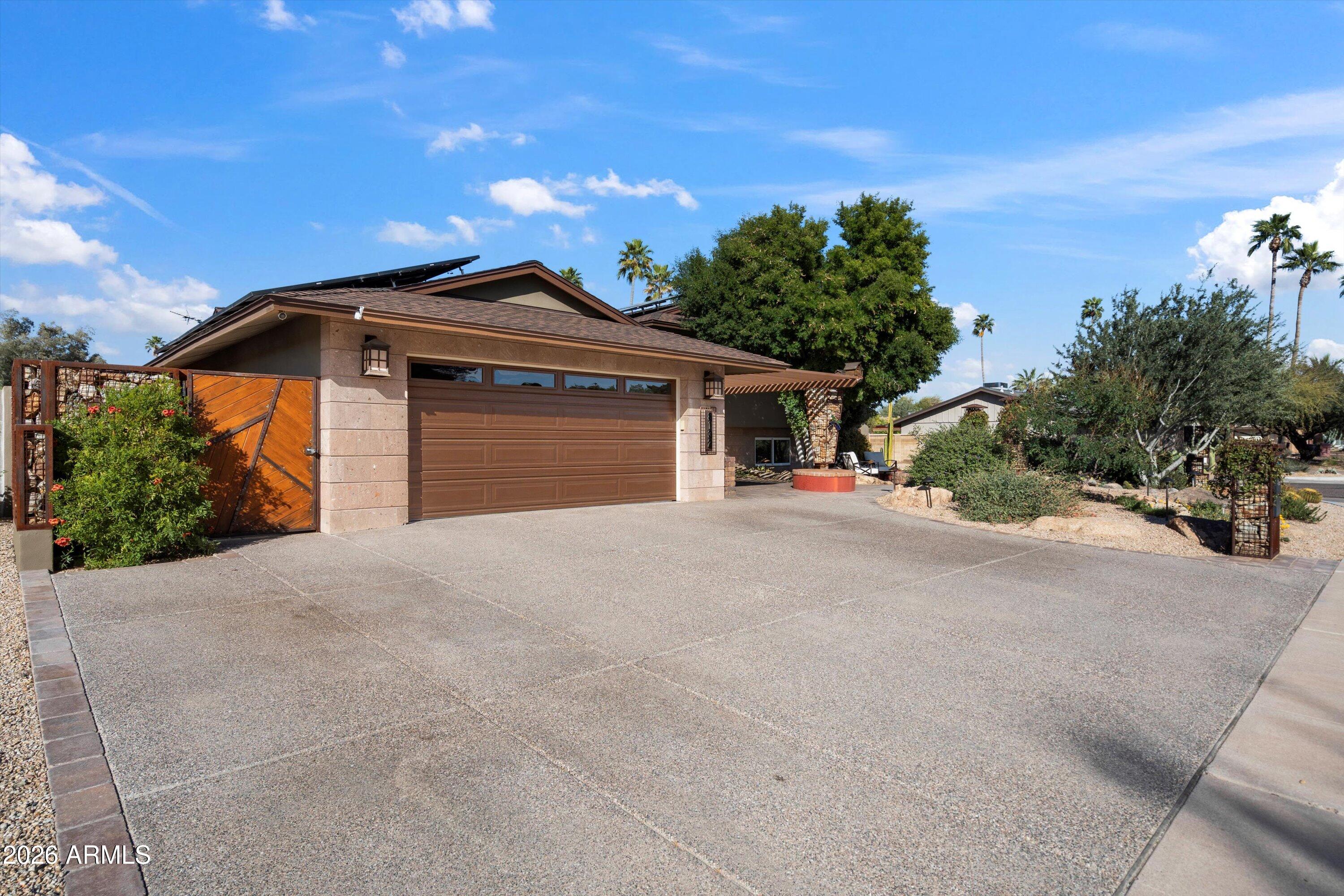 8132 E ARLINGTON Road