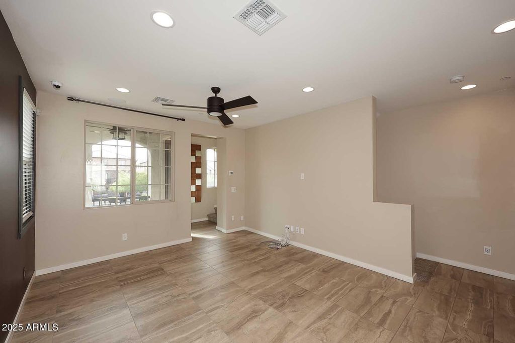 Photo of 1679 E Hampton Lane, Gilbert, AZ 85295 (MLS # 6932326)