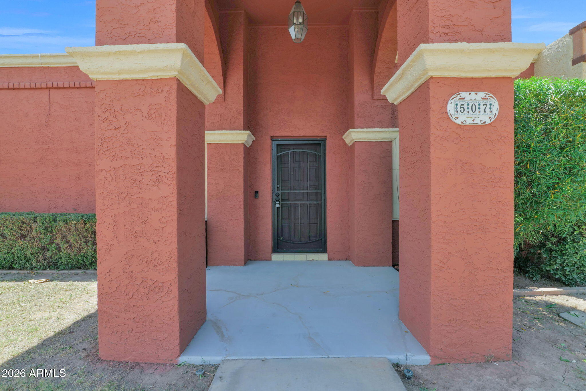 507 W KNOX Road