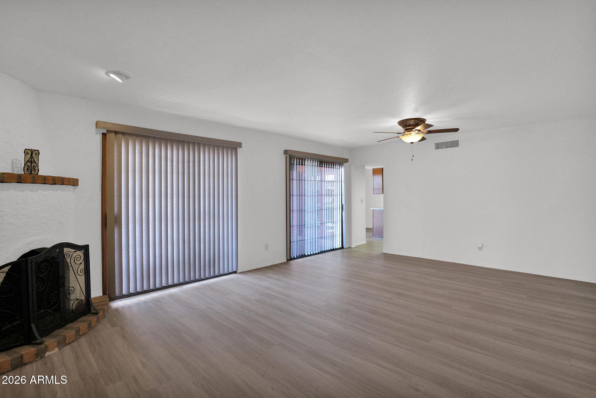 507 W KNOX Road