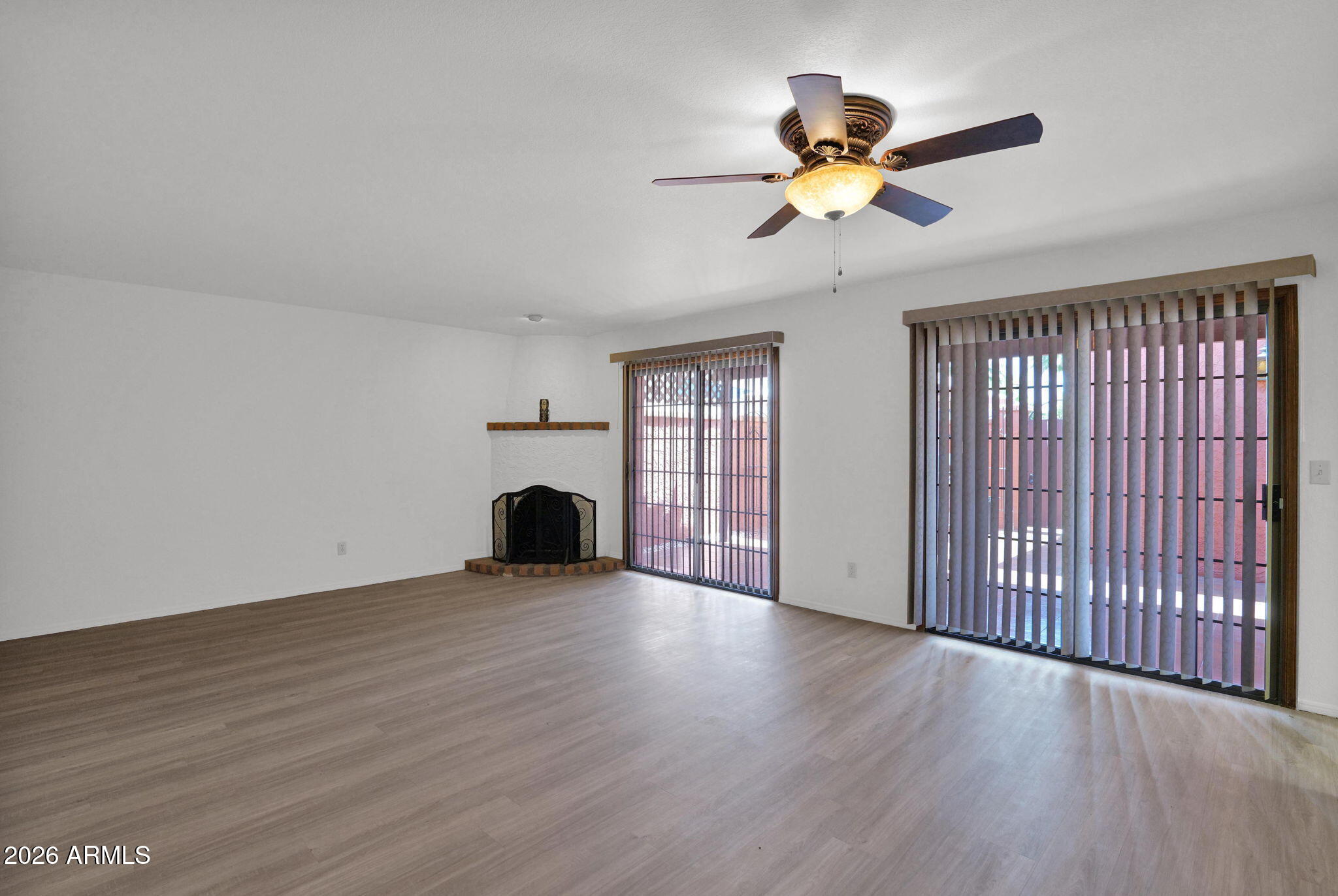 507 W KNOX Road