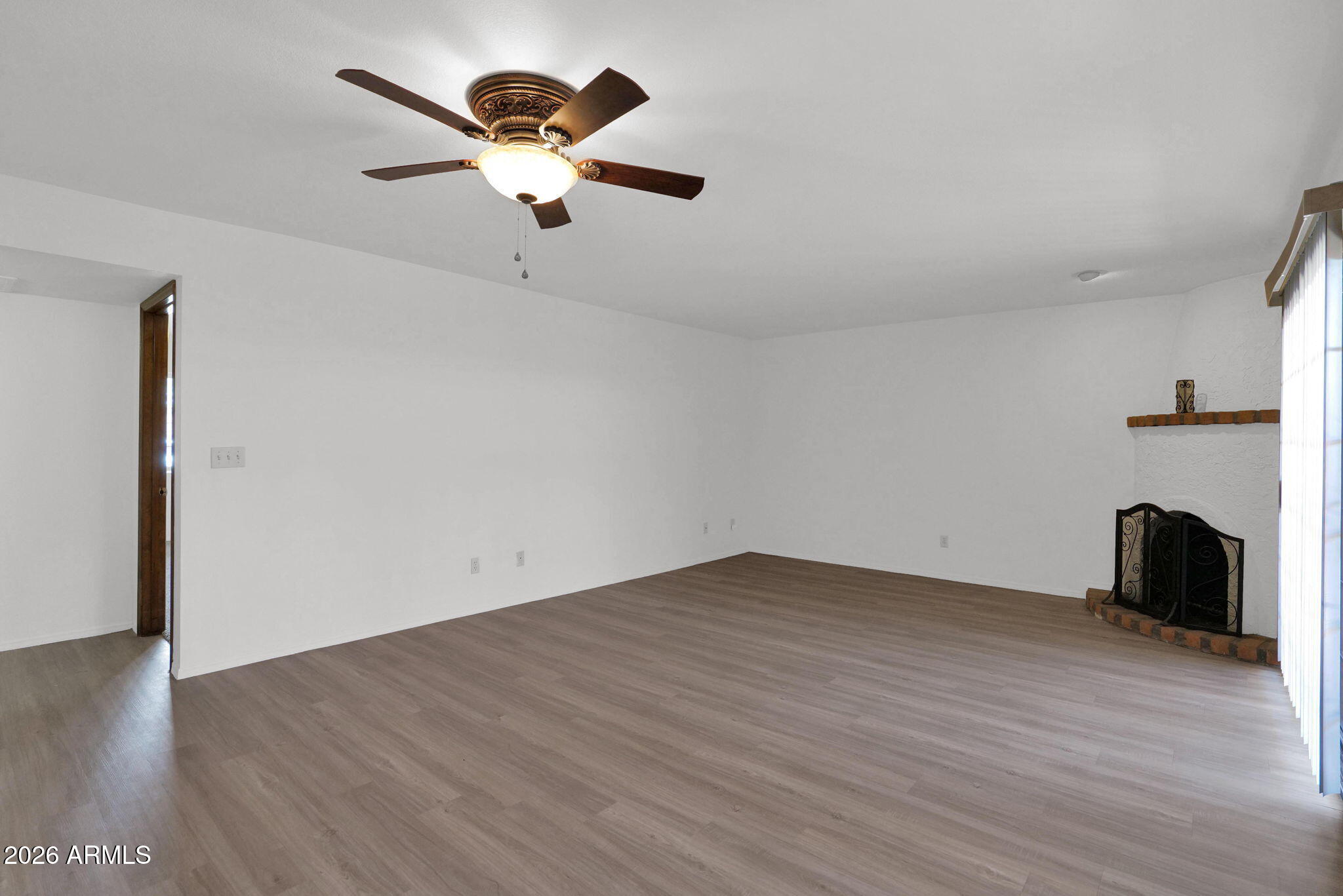 507 W KNOX Road