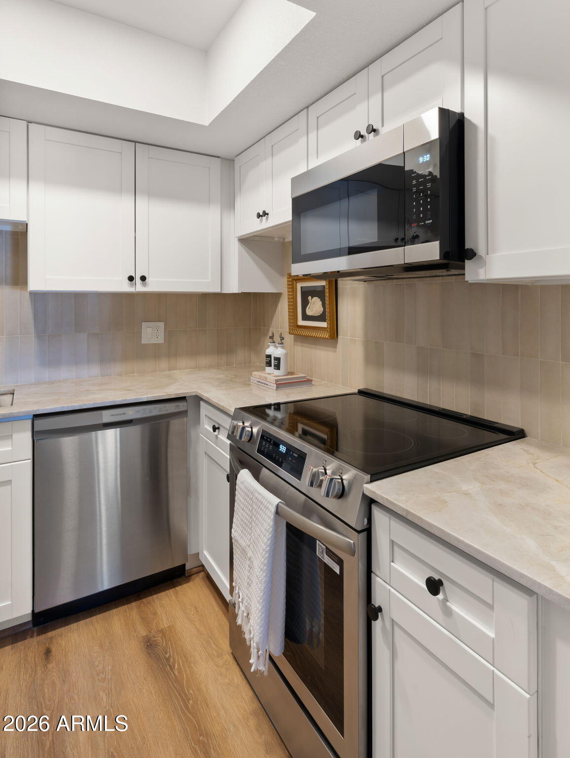 8649 E ROYAL PALM Road 213