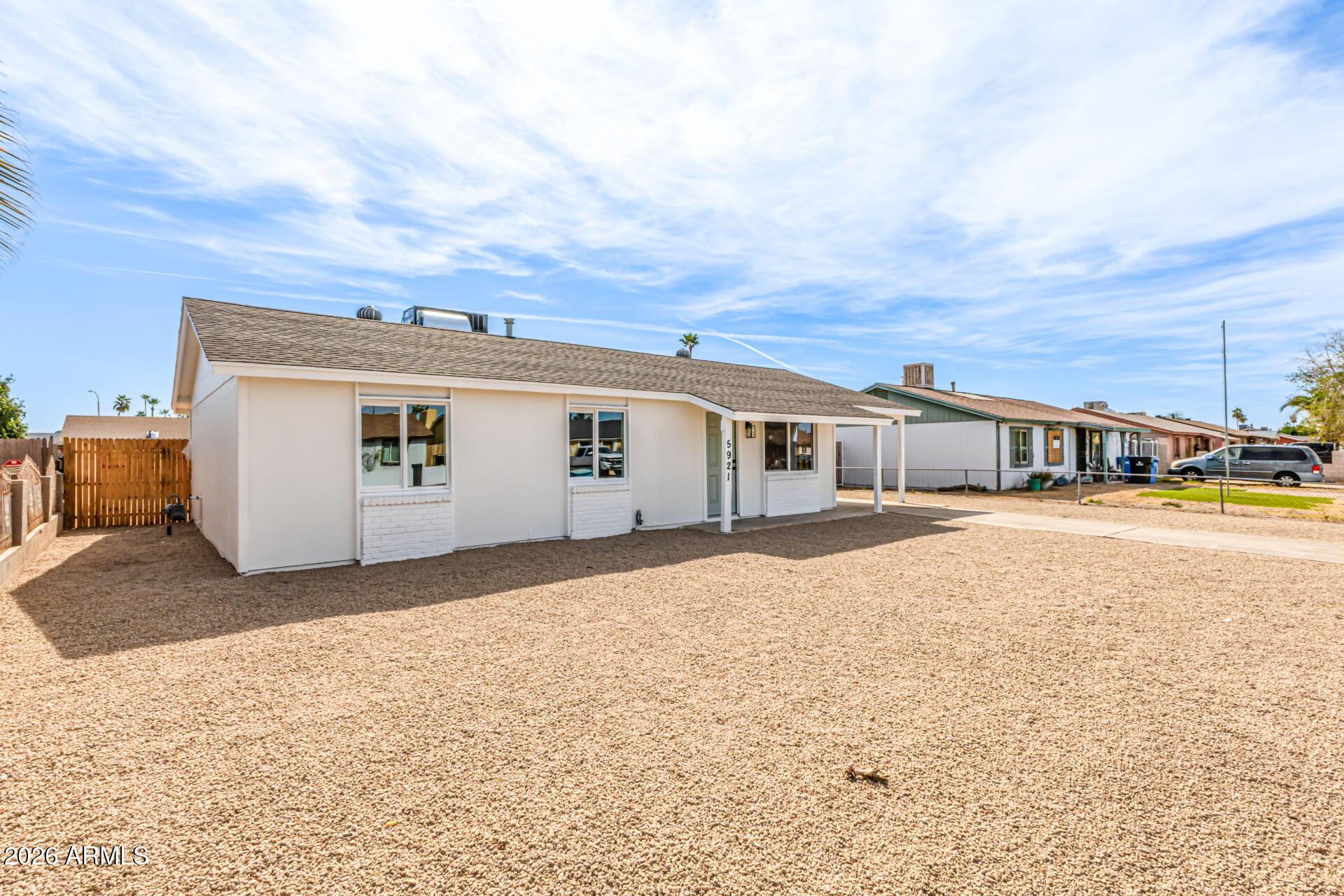 5921 W HUBBELL Street