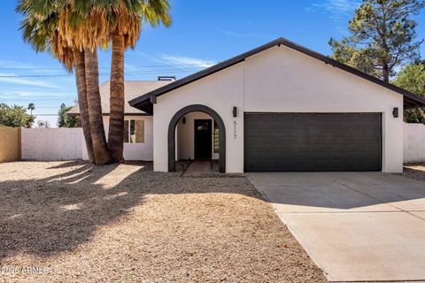 Photo of 5117 E Beck Lane, Scottsdale, AZ 85254 (MLS # 6991277)